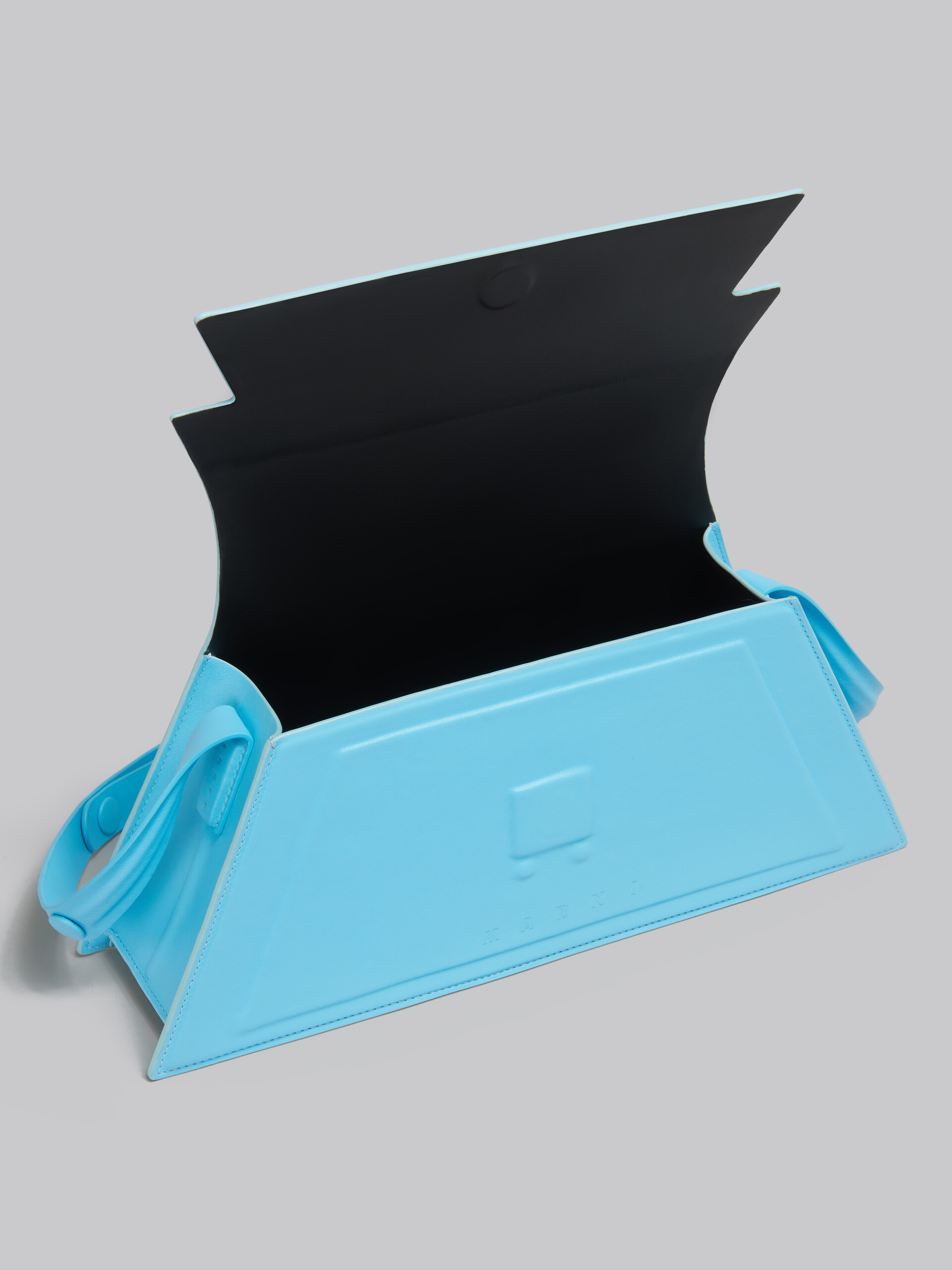 Medium Trunkoise bag in smooth light blue leather - Shoulder Bag - Image 3