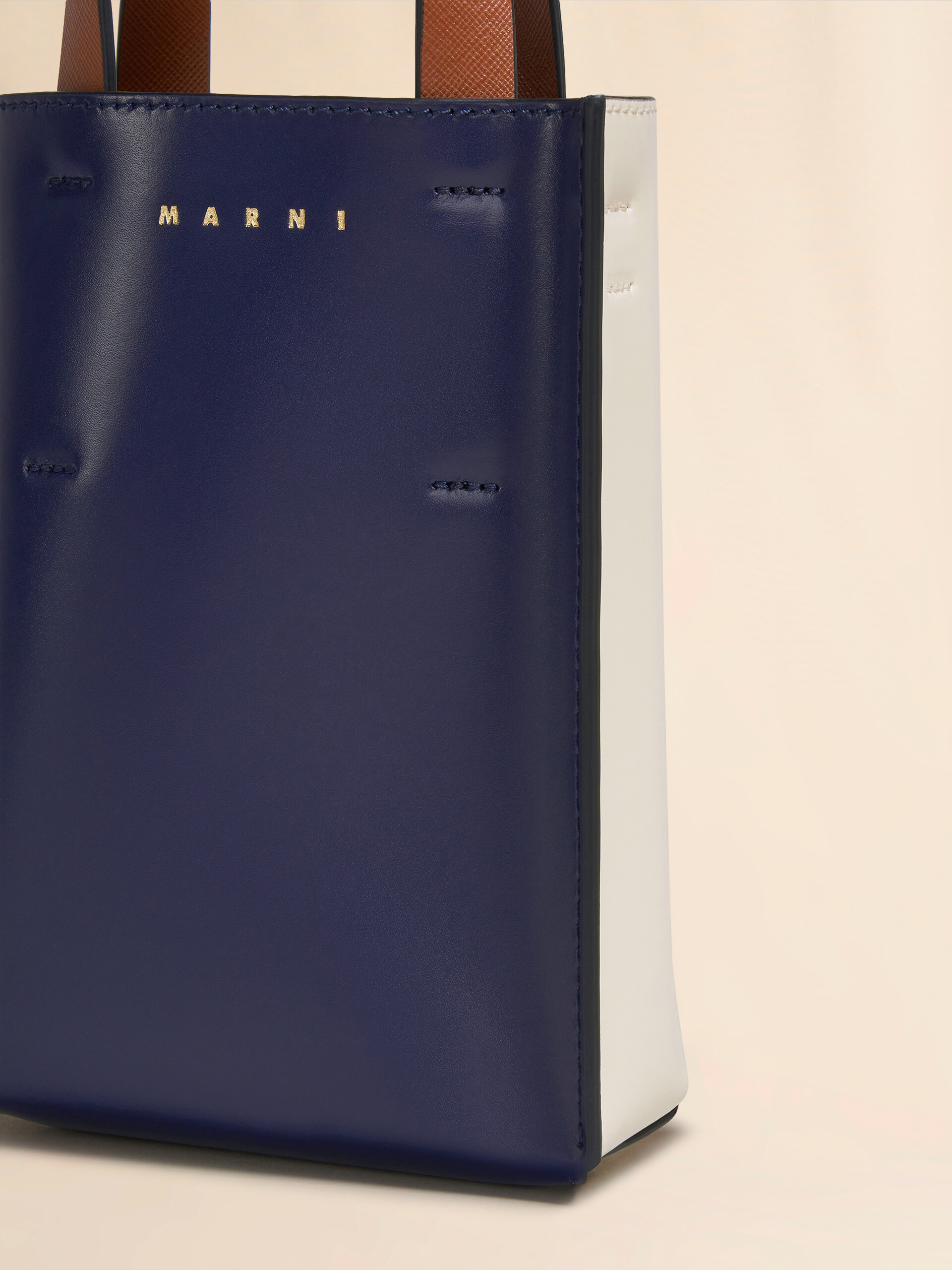 Sac nano MUSEO en cuir bleu et blanc - Sacs cabas - Image 4