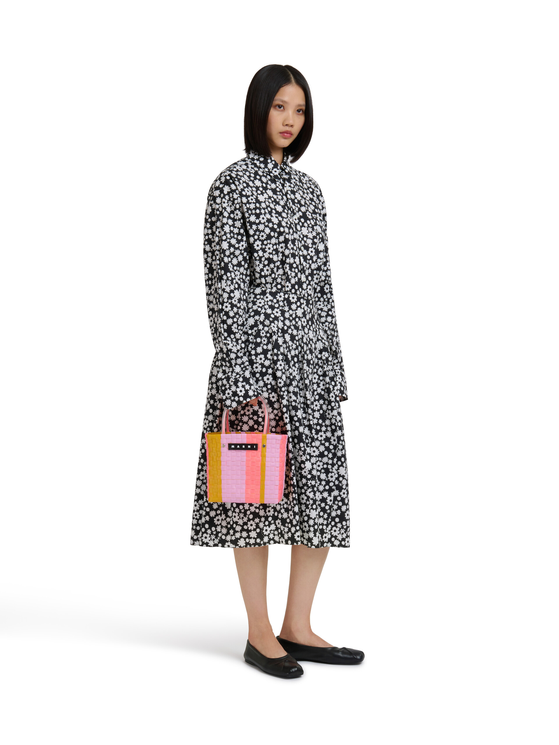 イリスブルー MARNI MARKET MINI STRIPE BASKET - ショッピングバッグ - Image 2
