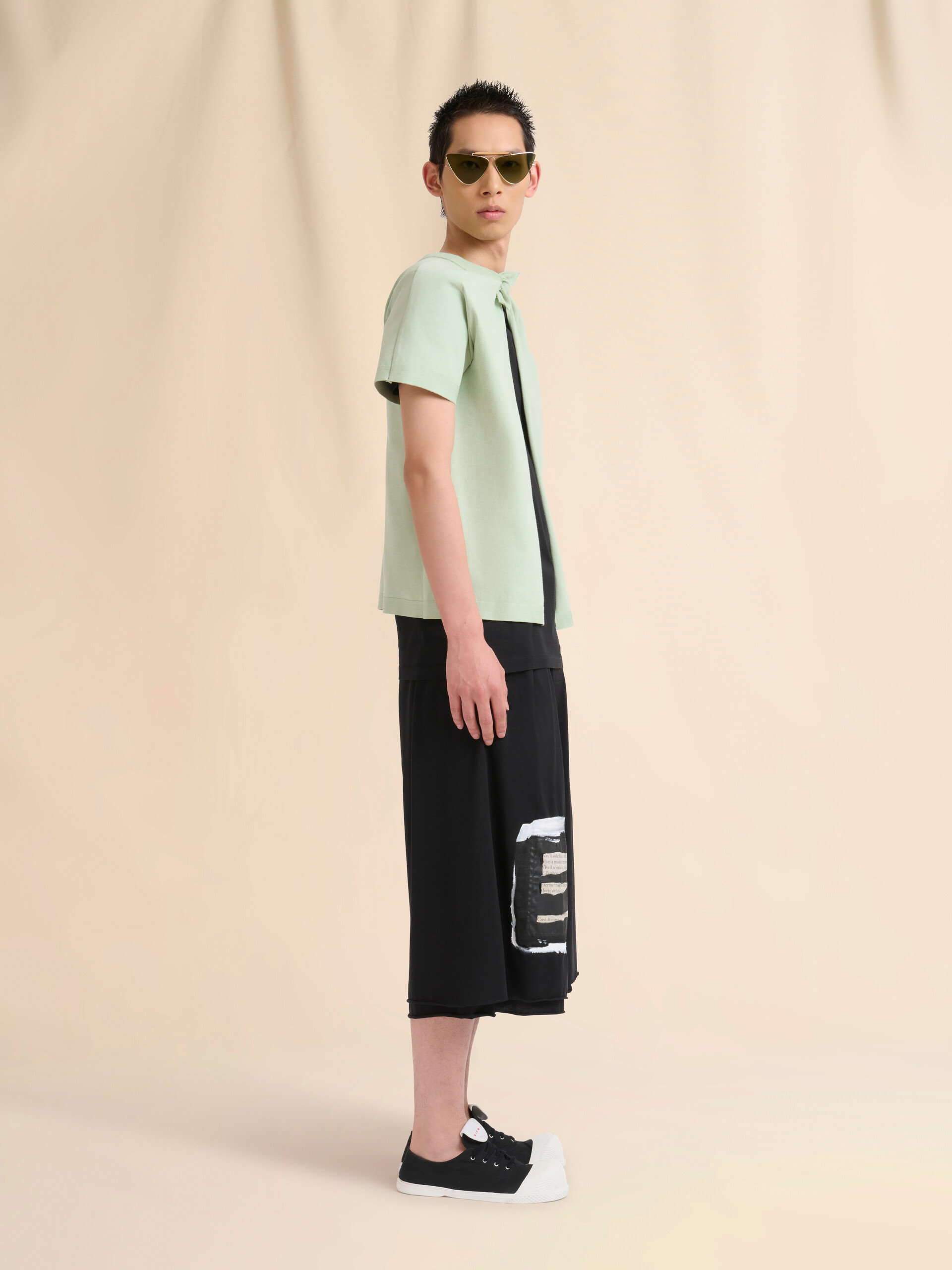 T-shirt in cotone verde con schiena scoperta e tasca Trunkaroo - Camicie - Image 5