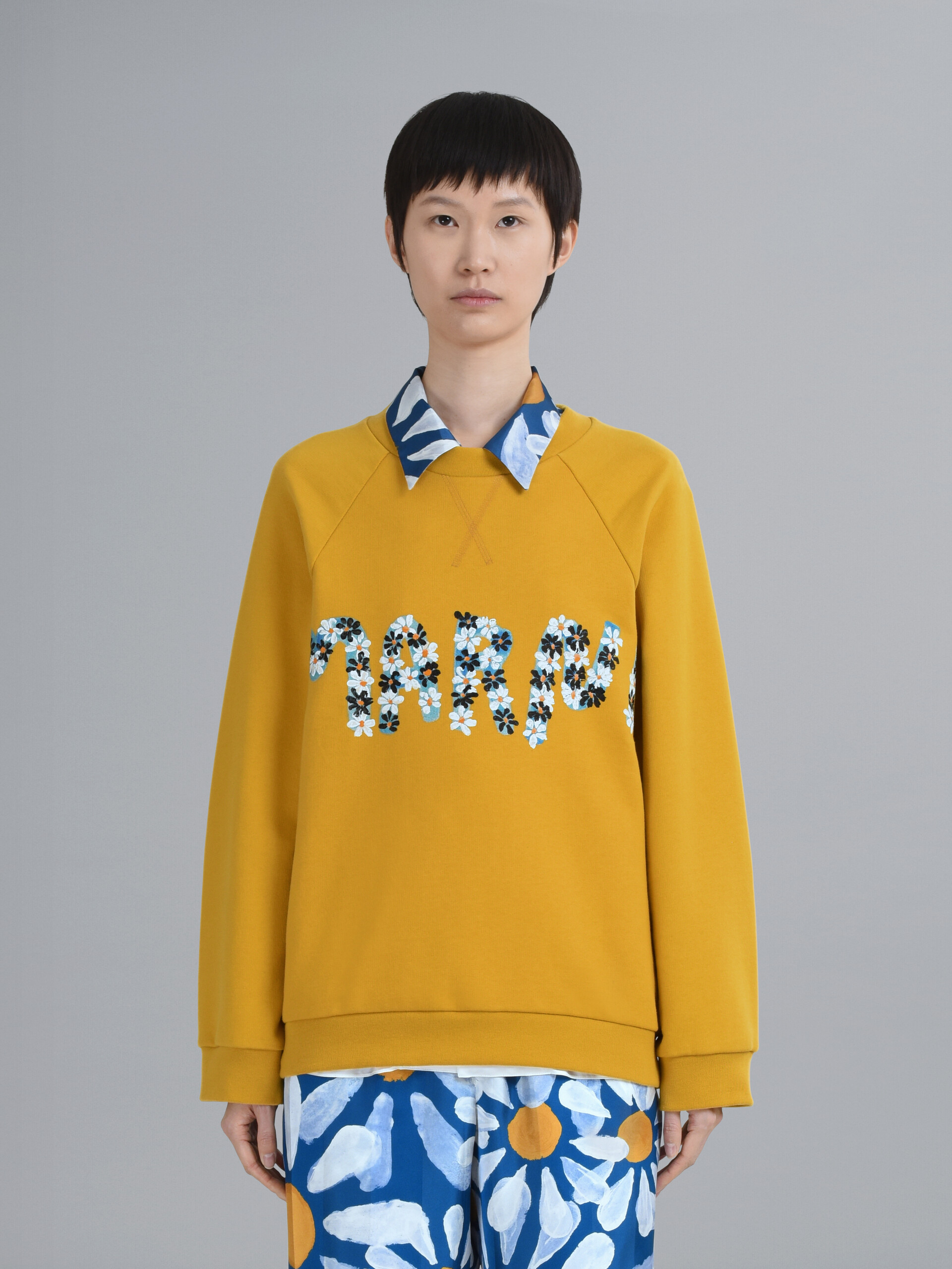 Daisyロゴプリント コットン地クルーネックスウェットシャツ Daisyロゴプリント コットン地クルーネックスウェットシャツ