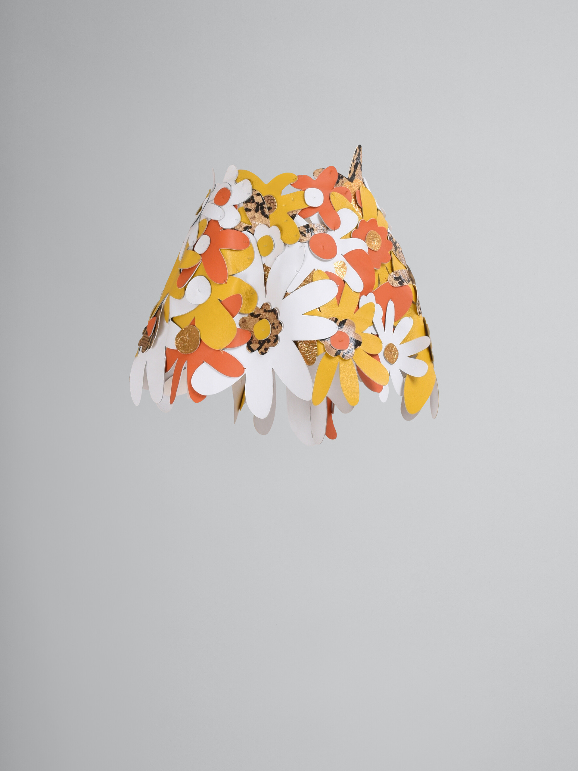 Minifalda de flores de piel bordadas - Faldas - Image 1