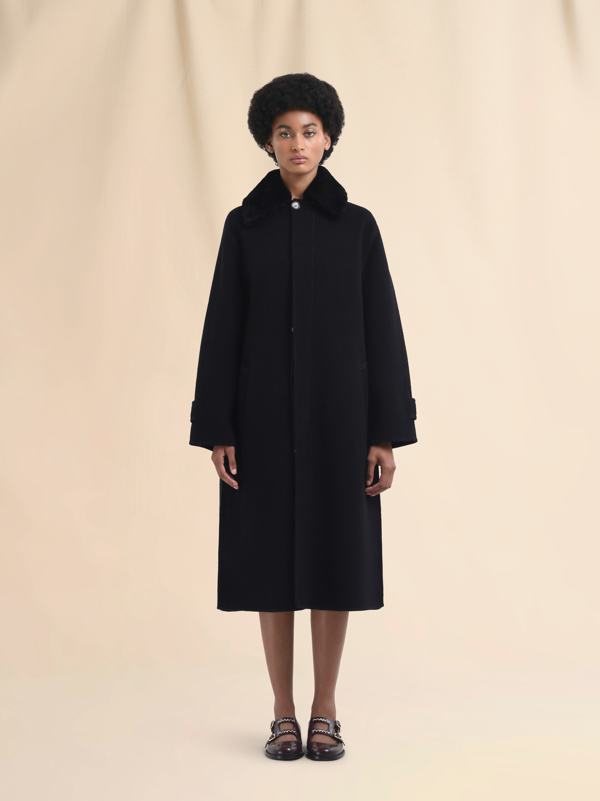 Wool and cashmere coat with shearling collar - Coats - Image 2