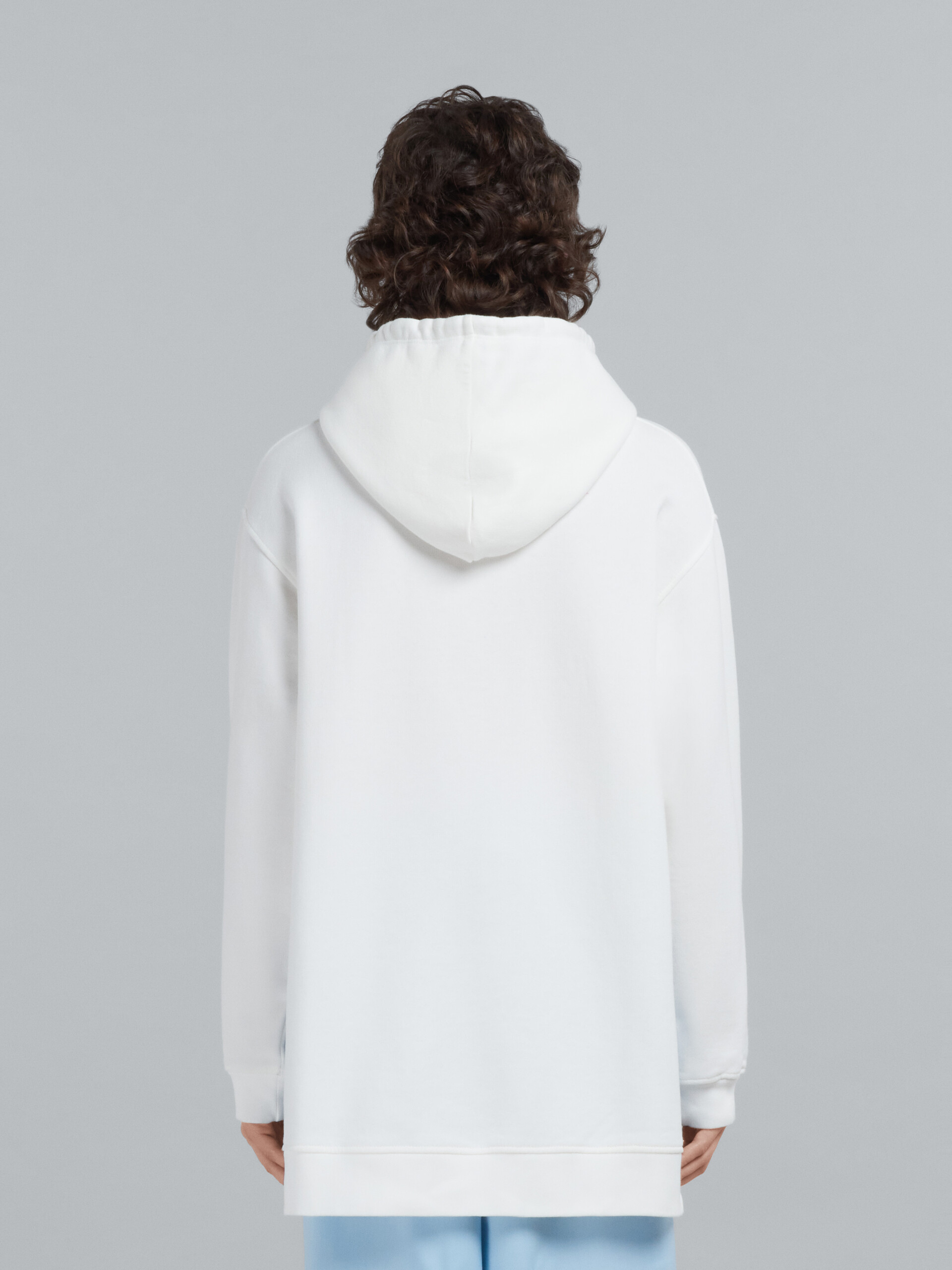 Weißer Oversize-Pullover mit Print - Strickwaren - Image 3