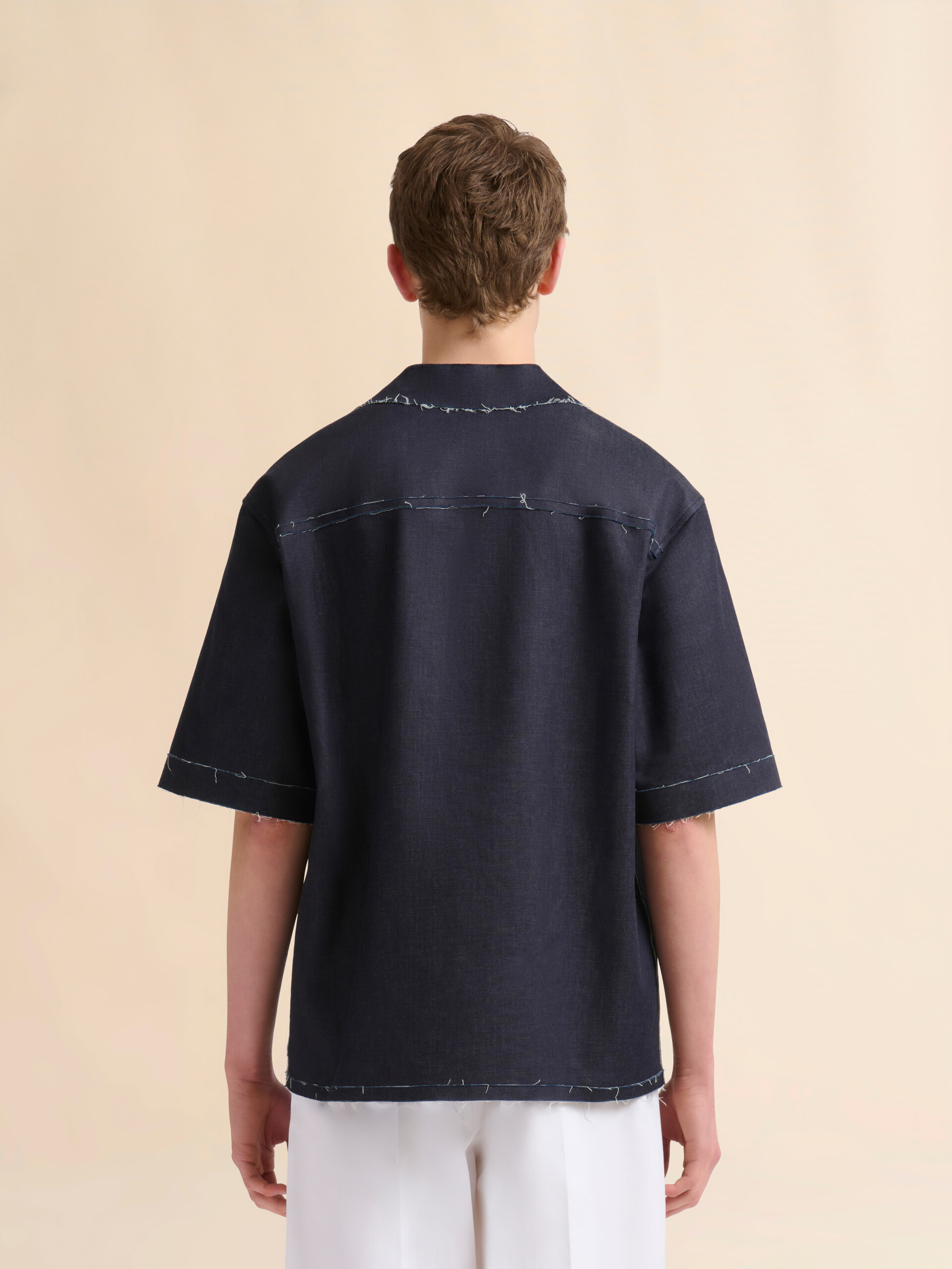 Dunkelblaues Trompe-l'oeil-Hemd aus Stretch-Denim - Hemden - Image 3