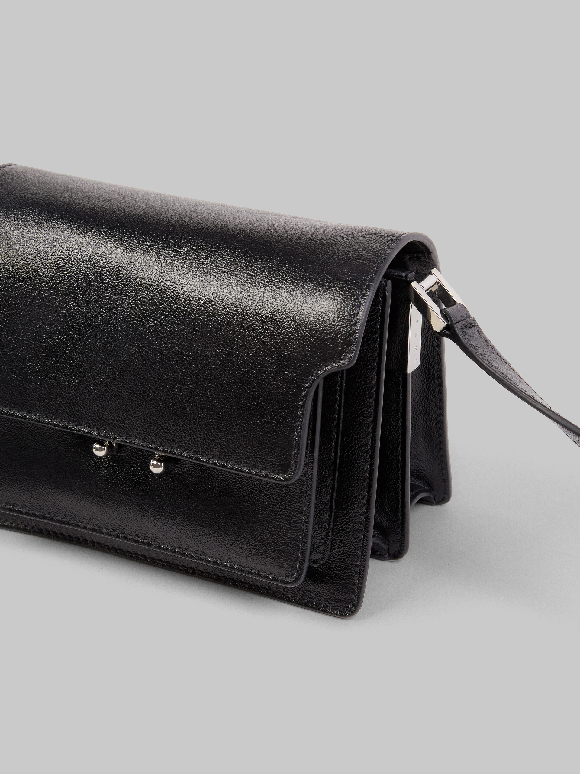 Trunk Soft Mini Bag in black leather - Shoulder Bags - Image 4