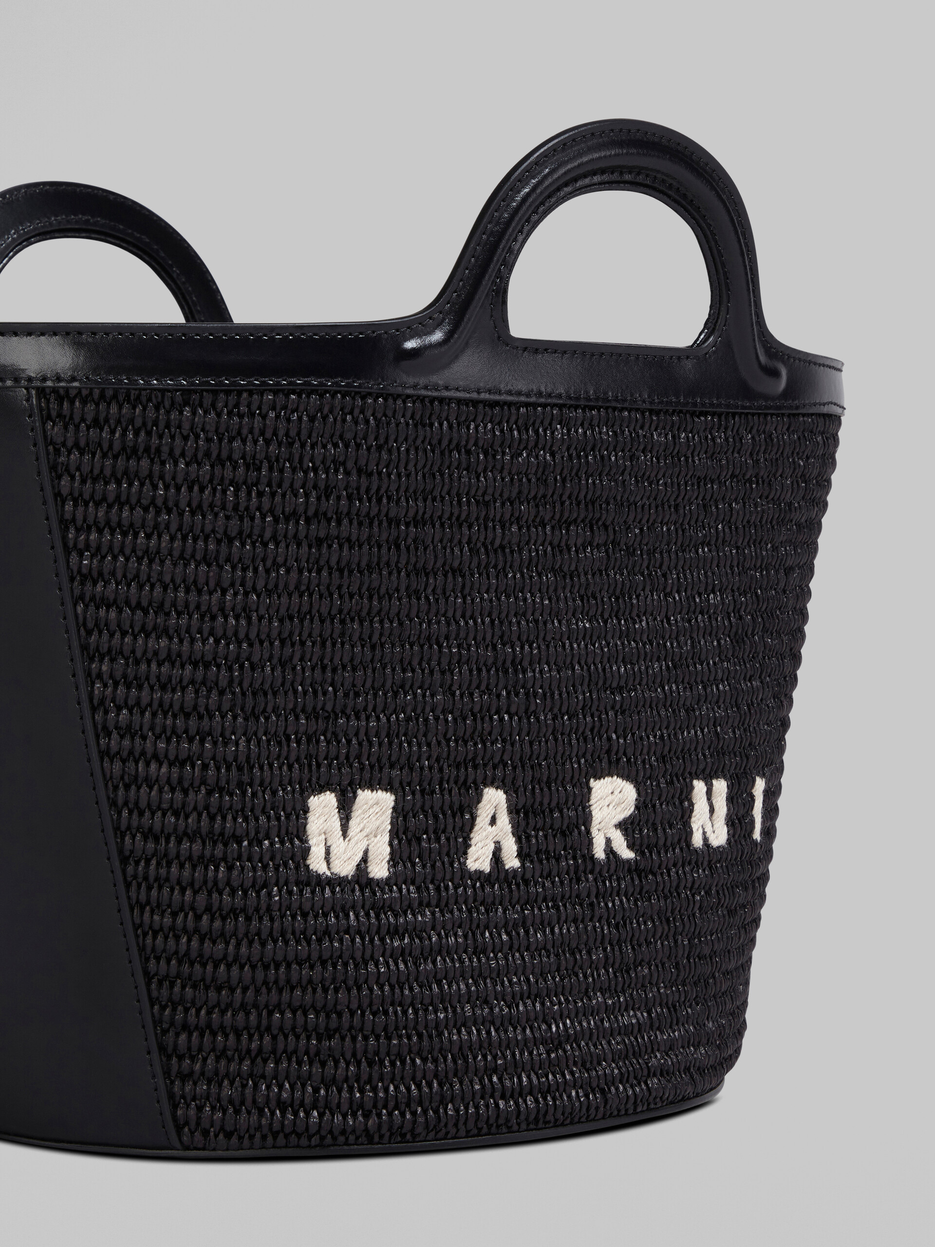 Tropicalia Small Bag in black leather and raffia - Handbags - Image 5