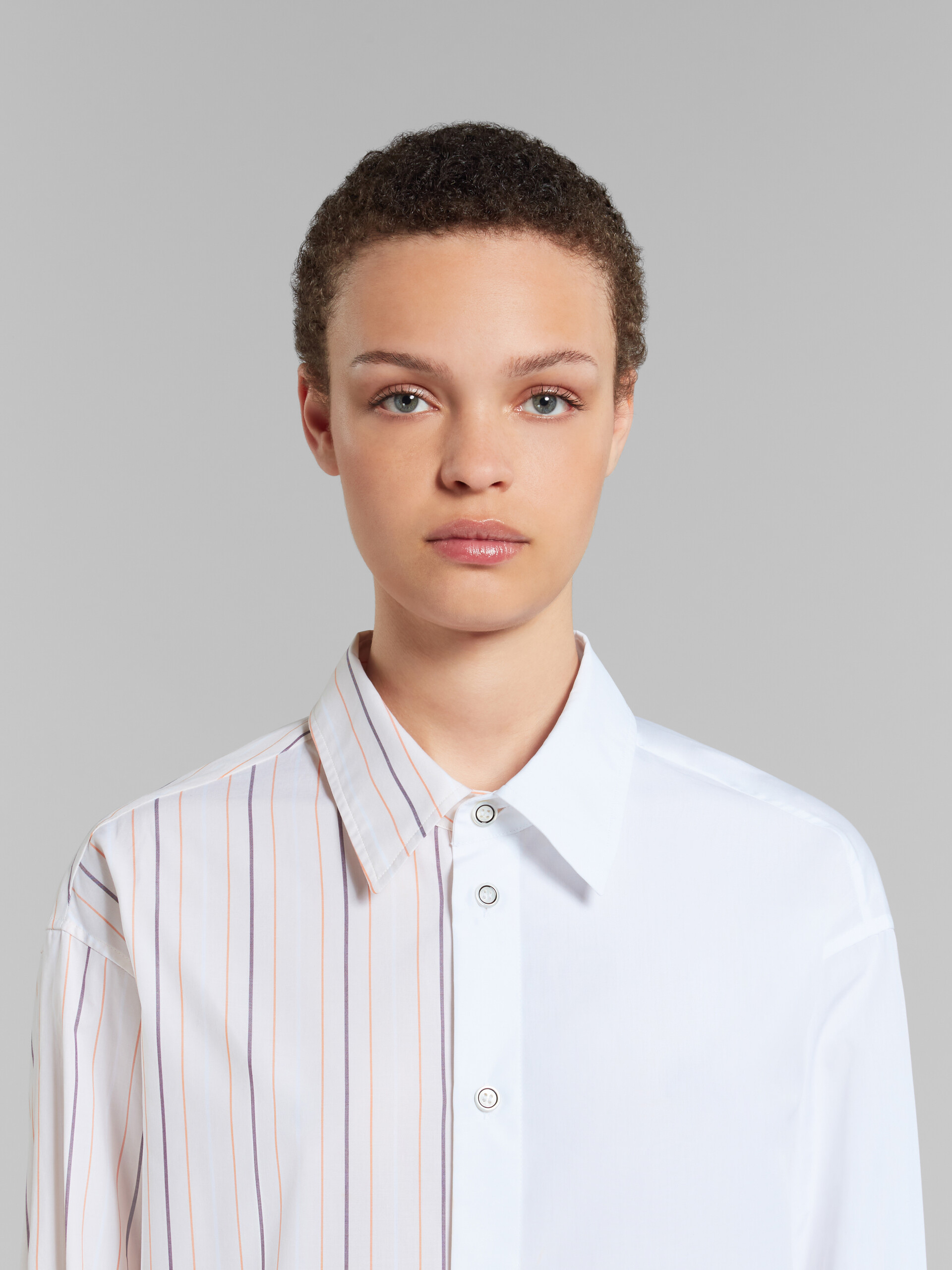 White and striped organic cotton patchwork shirt - Shirts - Image 4