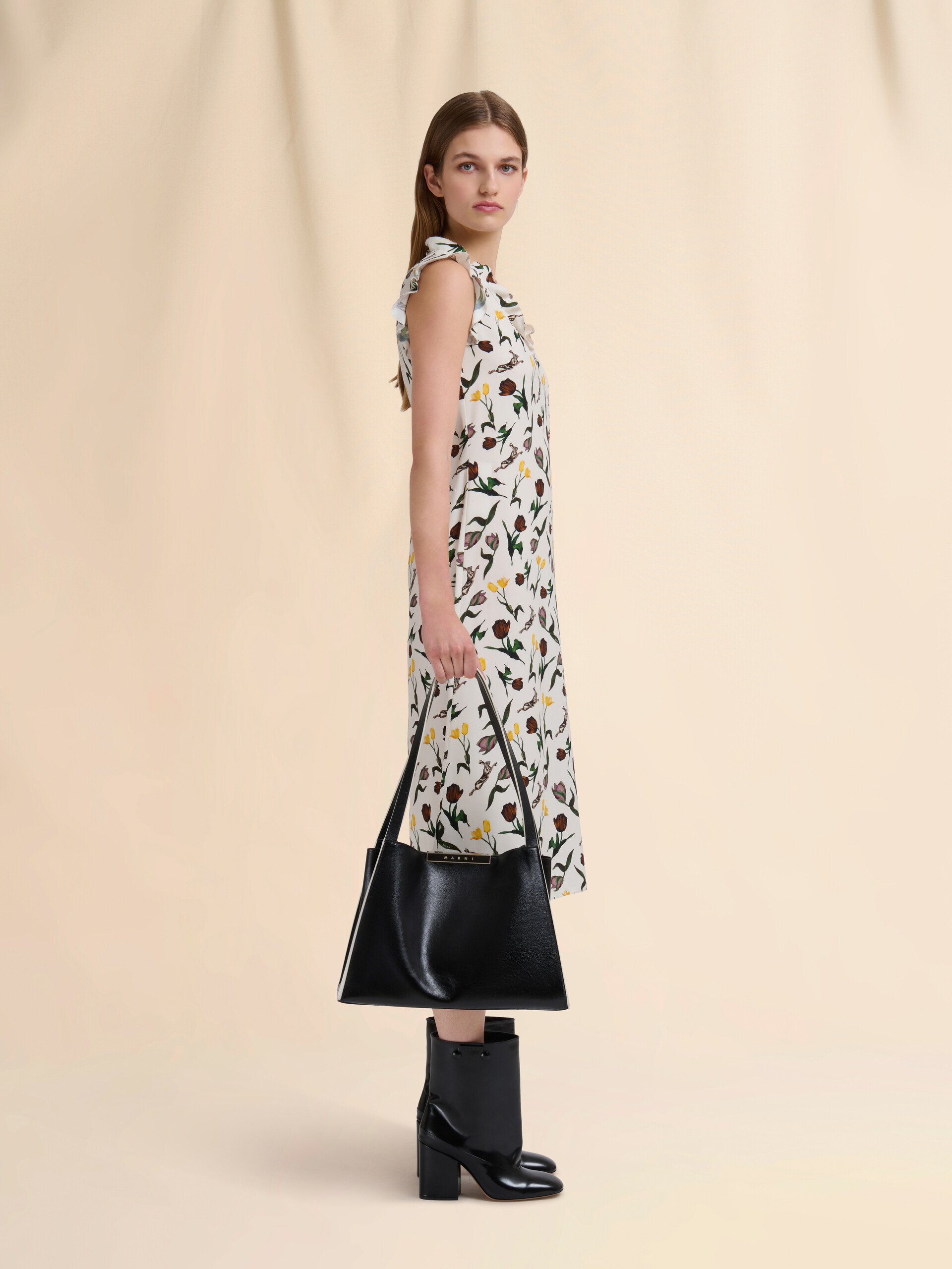Black leather Cresta E/W small tote bag - Shopping Bags - Image 2