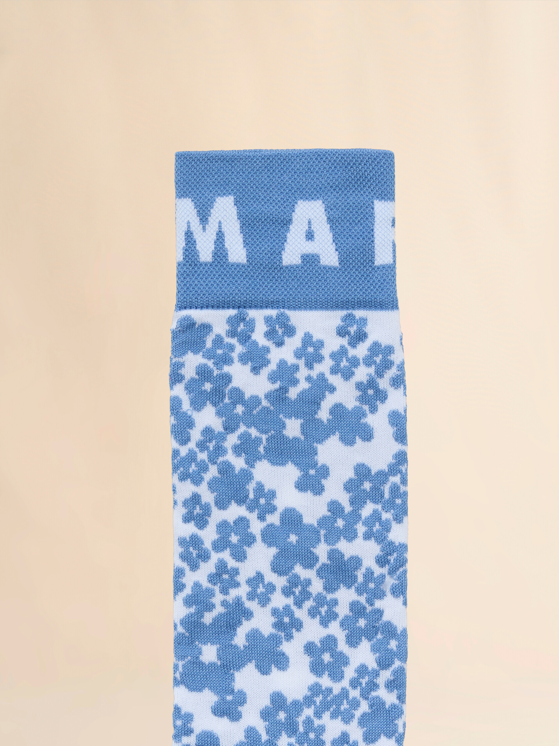 Hellblaue Socken aus Baumwolle mit Blumenintarsie - Socken - Image 3