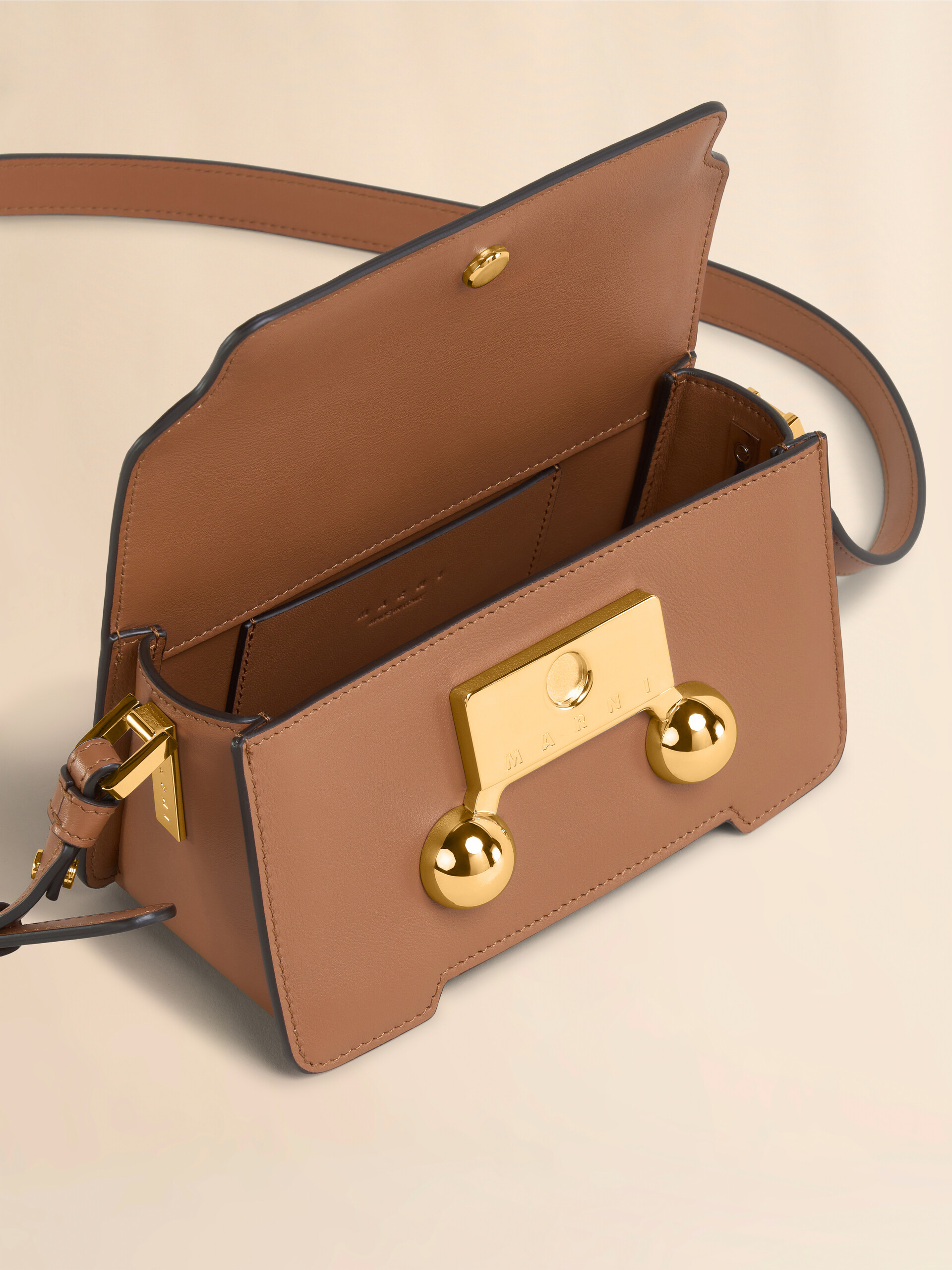 Blaue Trunkaroo Mini-Schultertasche aus Leder - Schultertaschen - Image 3