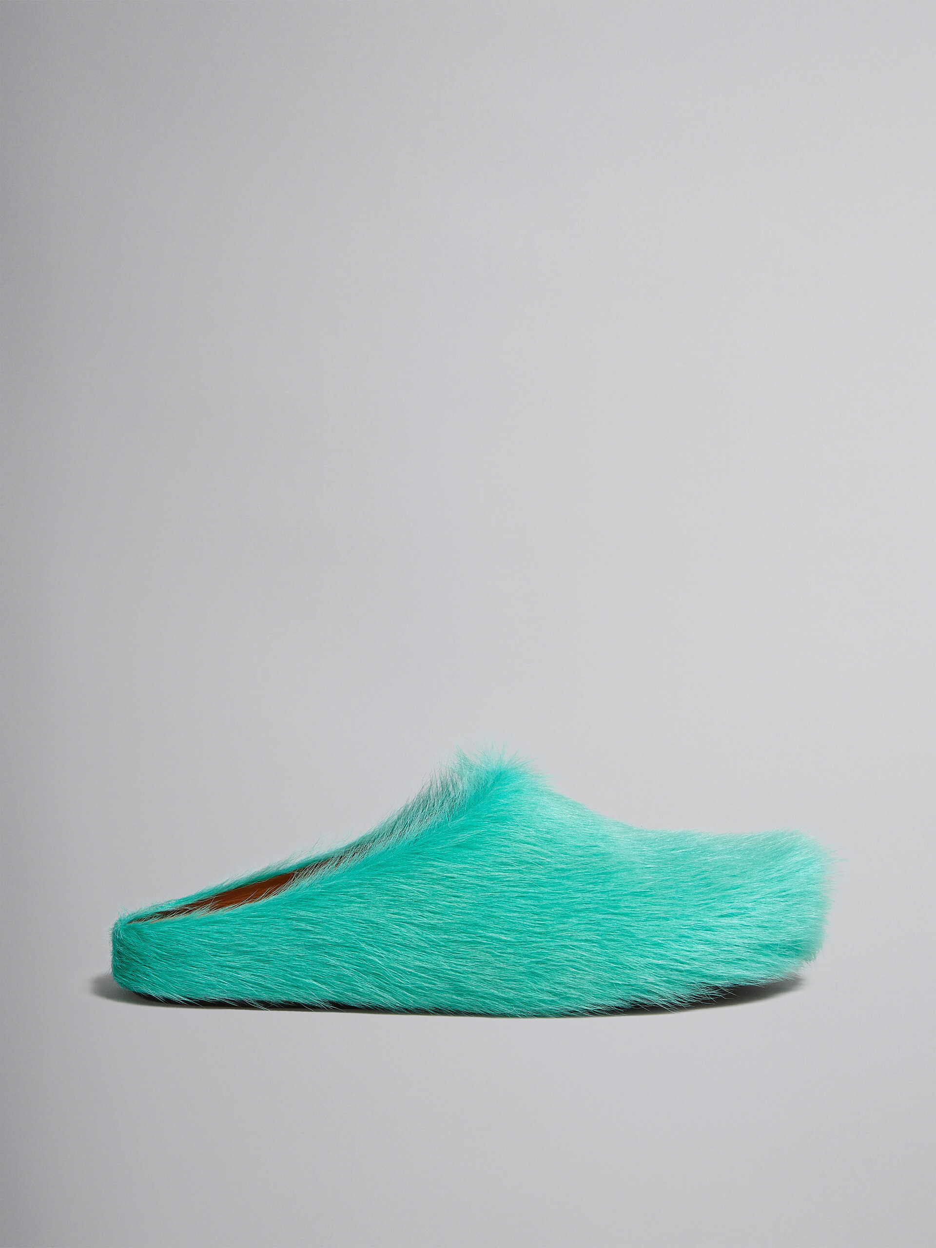 Turquoise long haircalfskin Fussbett sabot - Clogs - Image 1