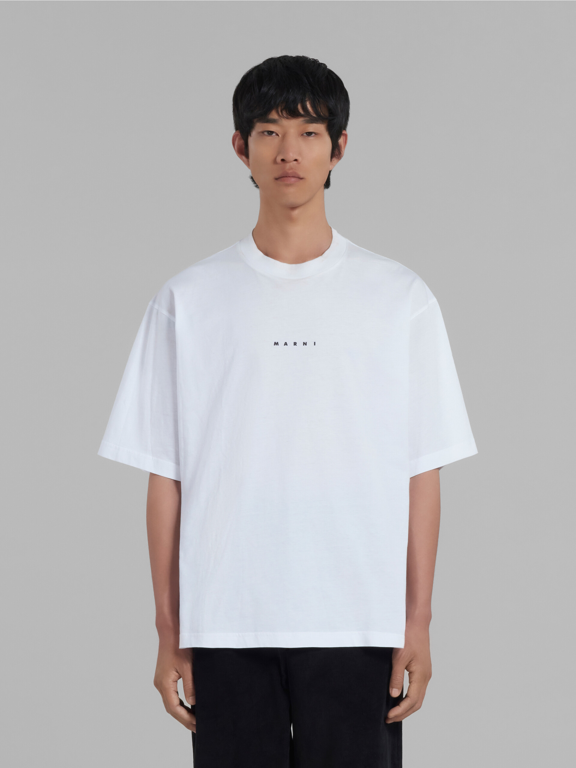 ホワイト ジャージー製ロゴプリントTシャツ