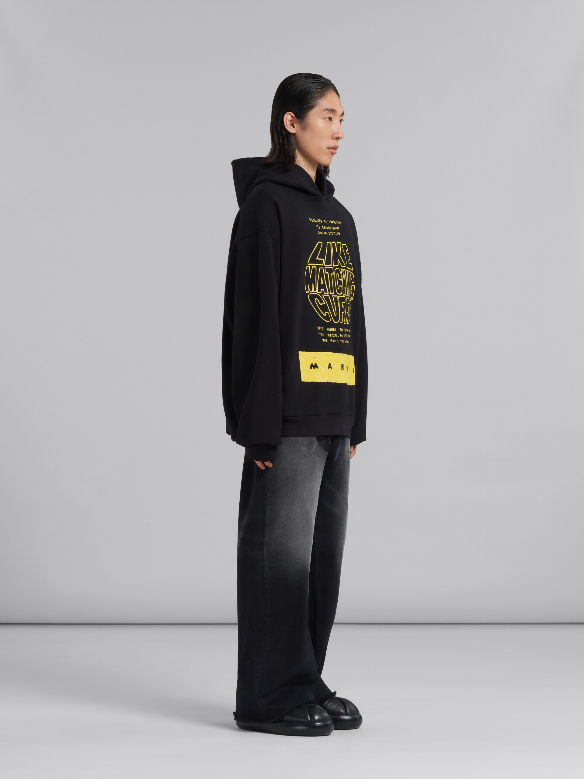 Black bio cotton hoodie with maxi slogan print - Sweaters - Image 5