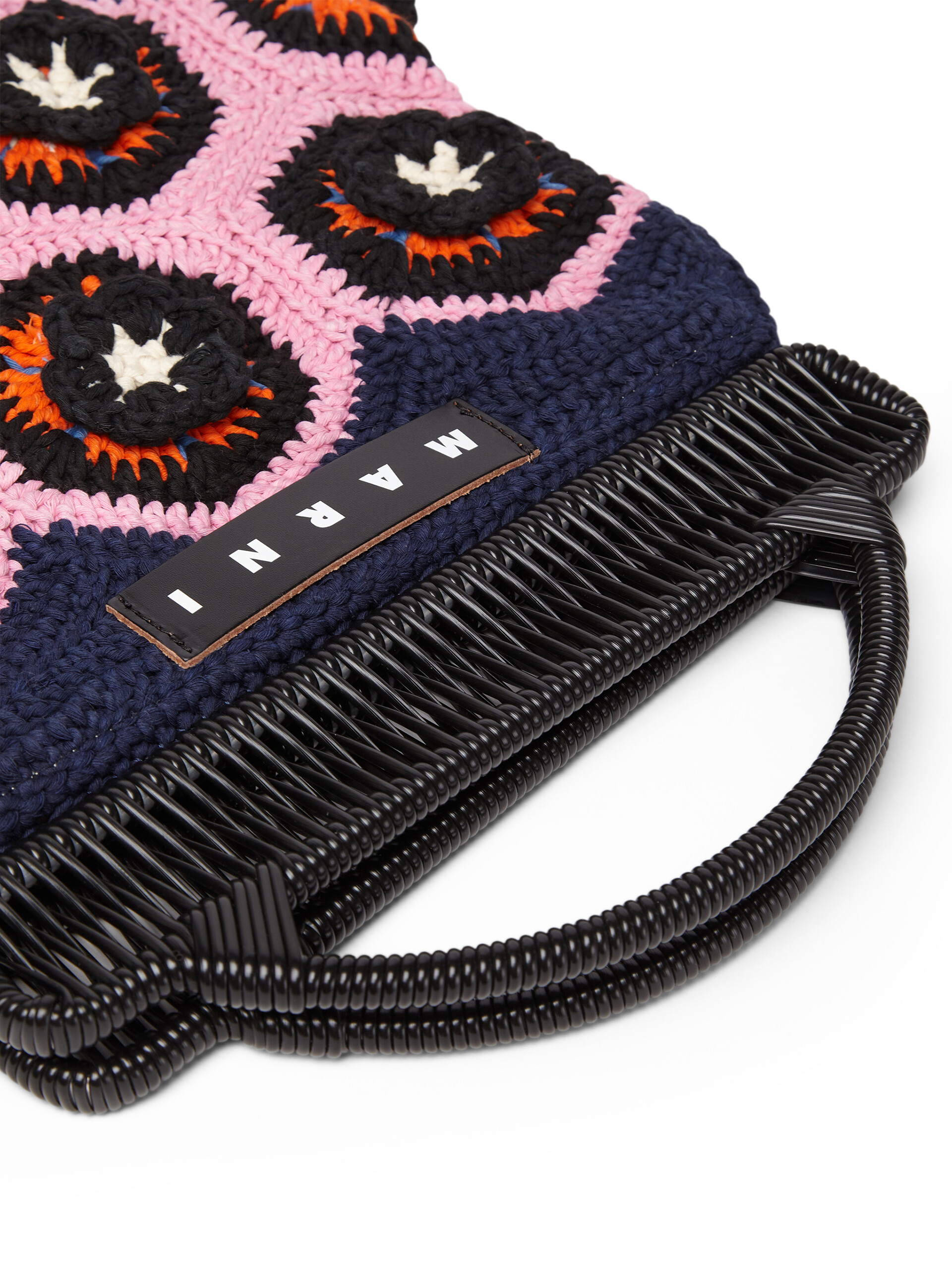 MARNI MARKET frame bag with floral motif in pink and blue crochet cotton blend - Furniture - Image 4