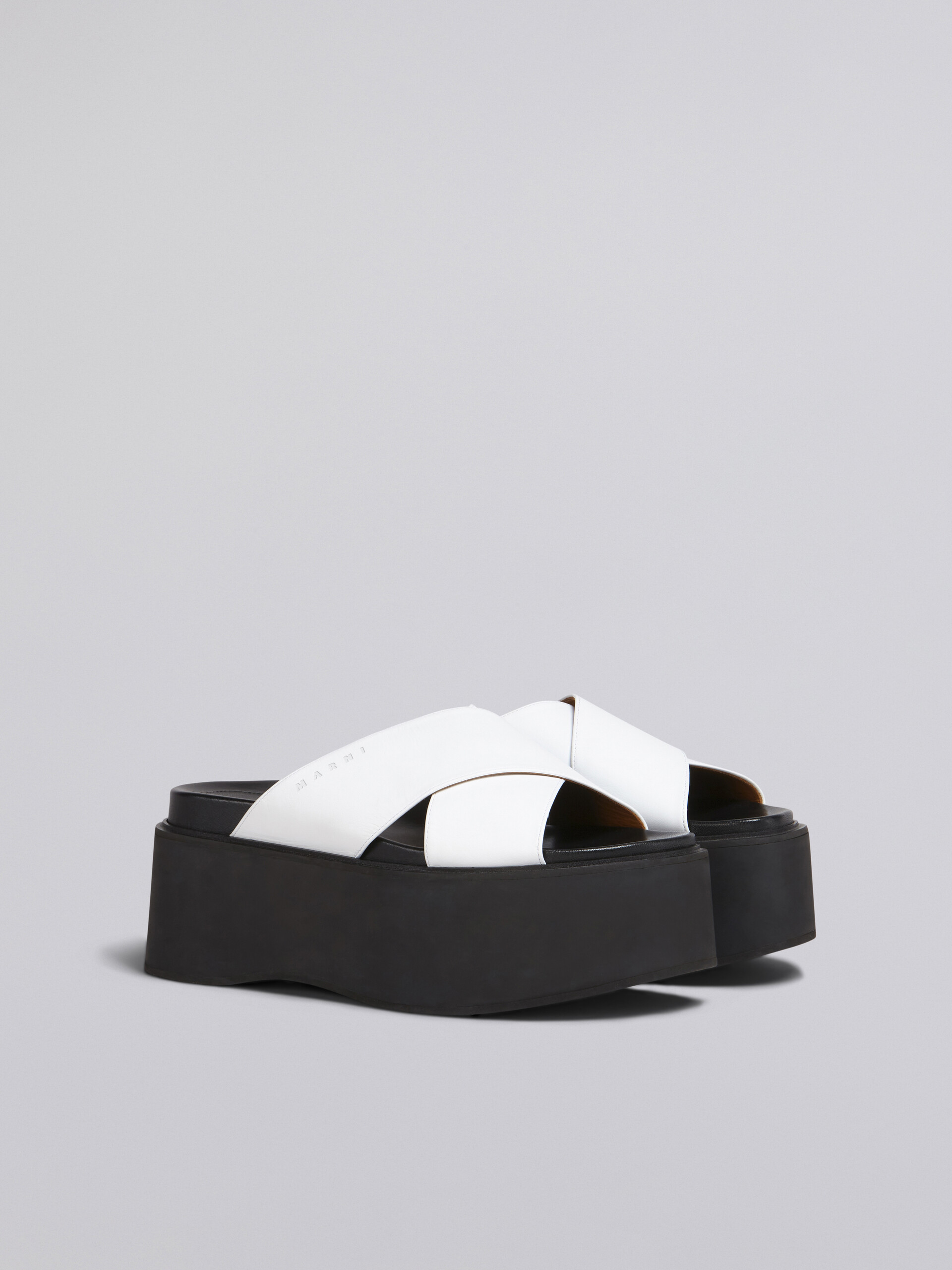 Criss-cross wedge in white calf leather - Sandals - Image 2