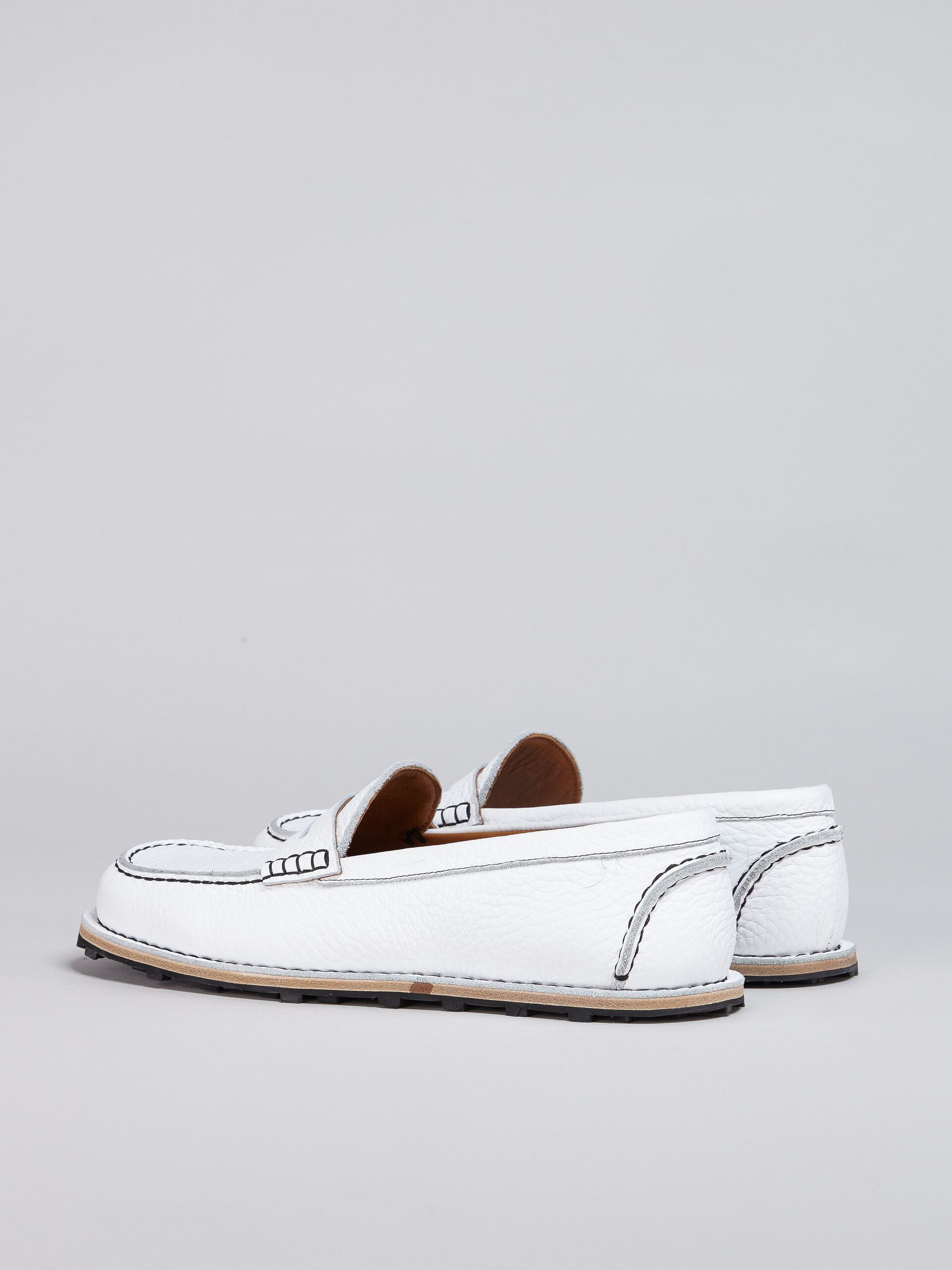Grained calf leather moccasin - Mocassin - Image 3