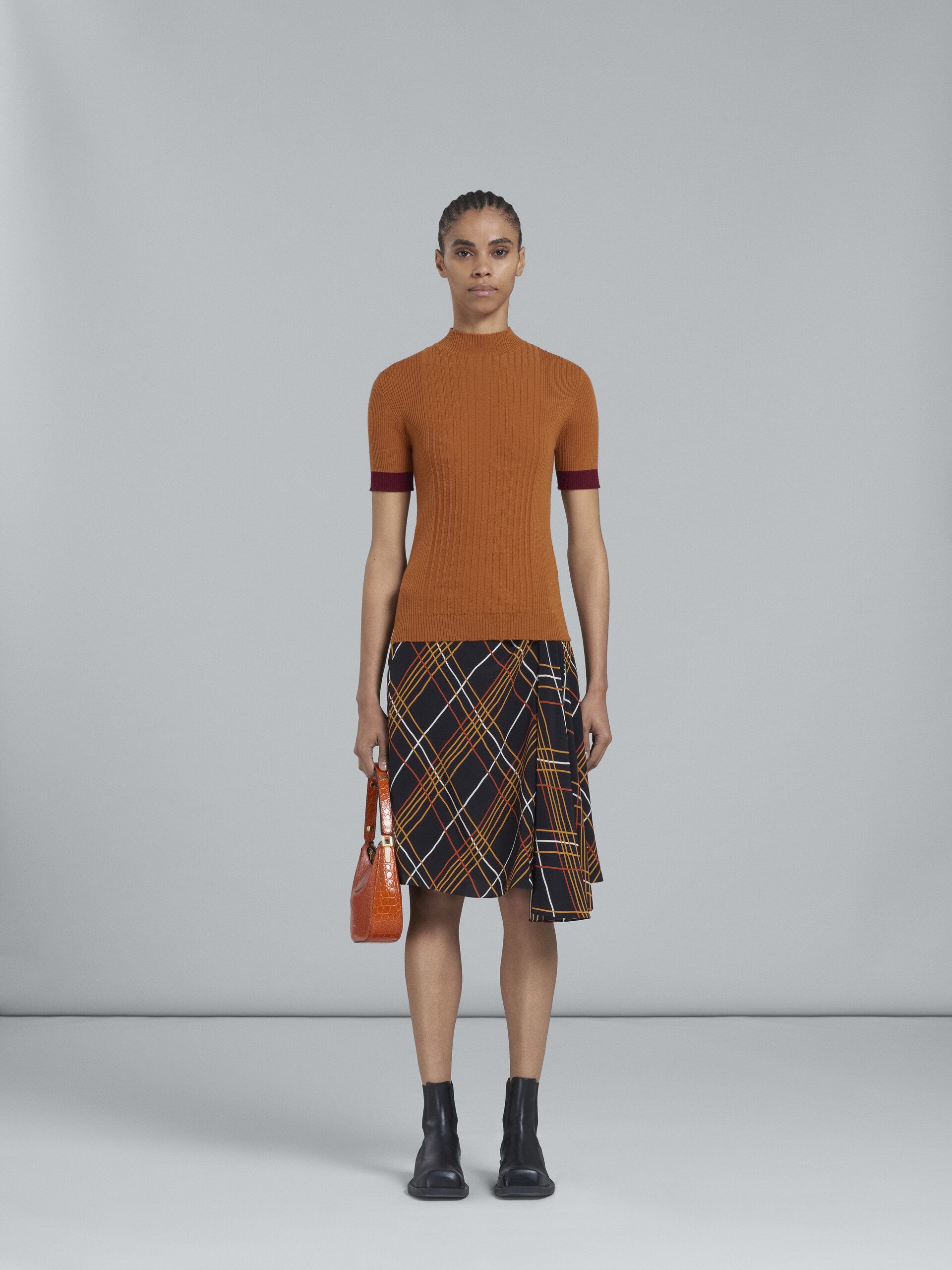 Milano Mini Bag in orange croco print leather - Handbags - Image 2