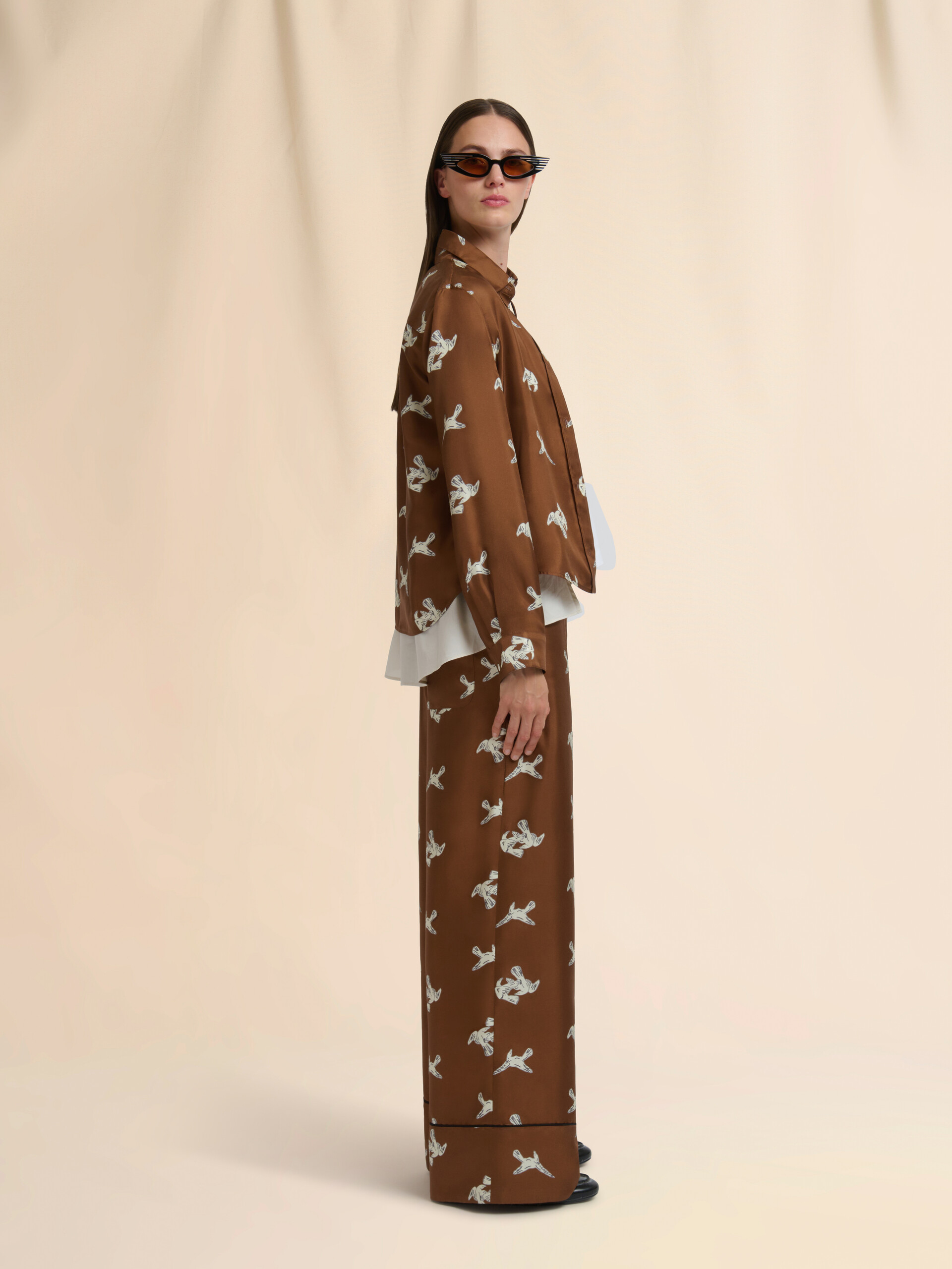 Brown silk twill shirt with raven print - Shirts - Image 5