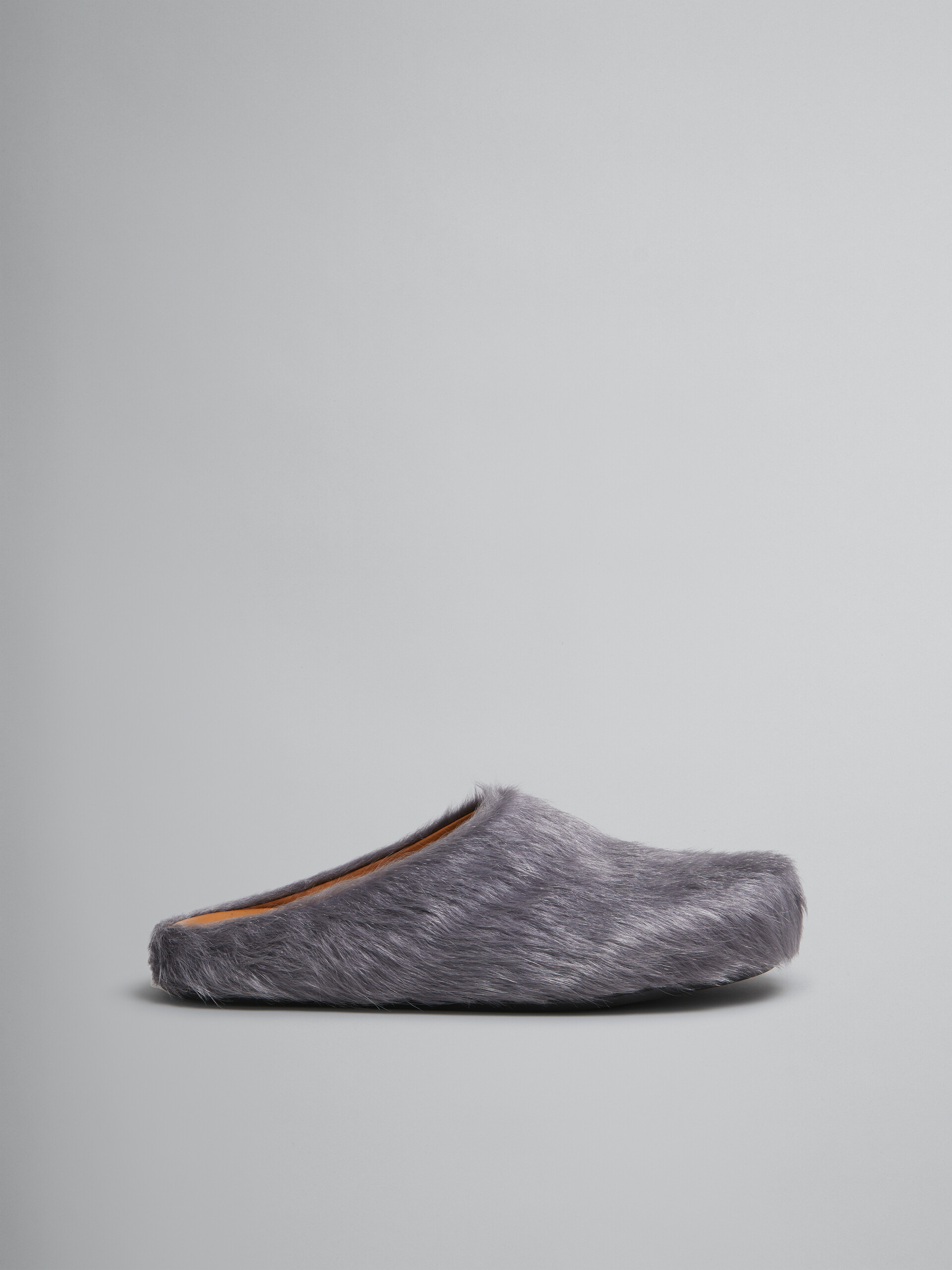 Mocasín sin talón de piel de becerro azul efecto pelo sensación de pies descalzos - Zuecos - Image 1