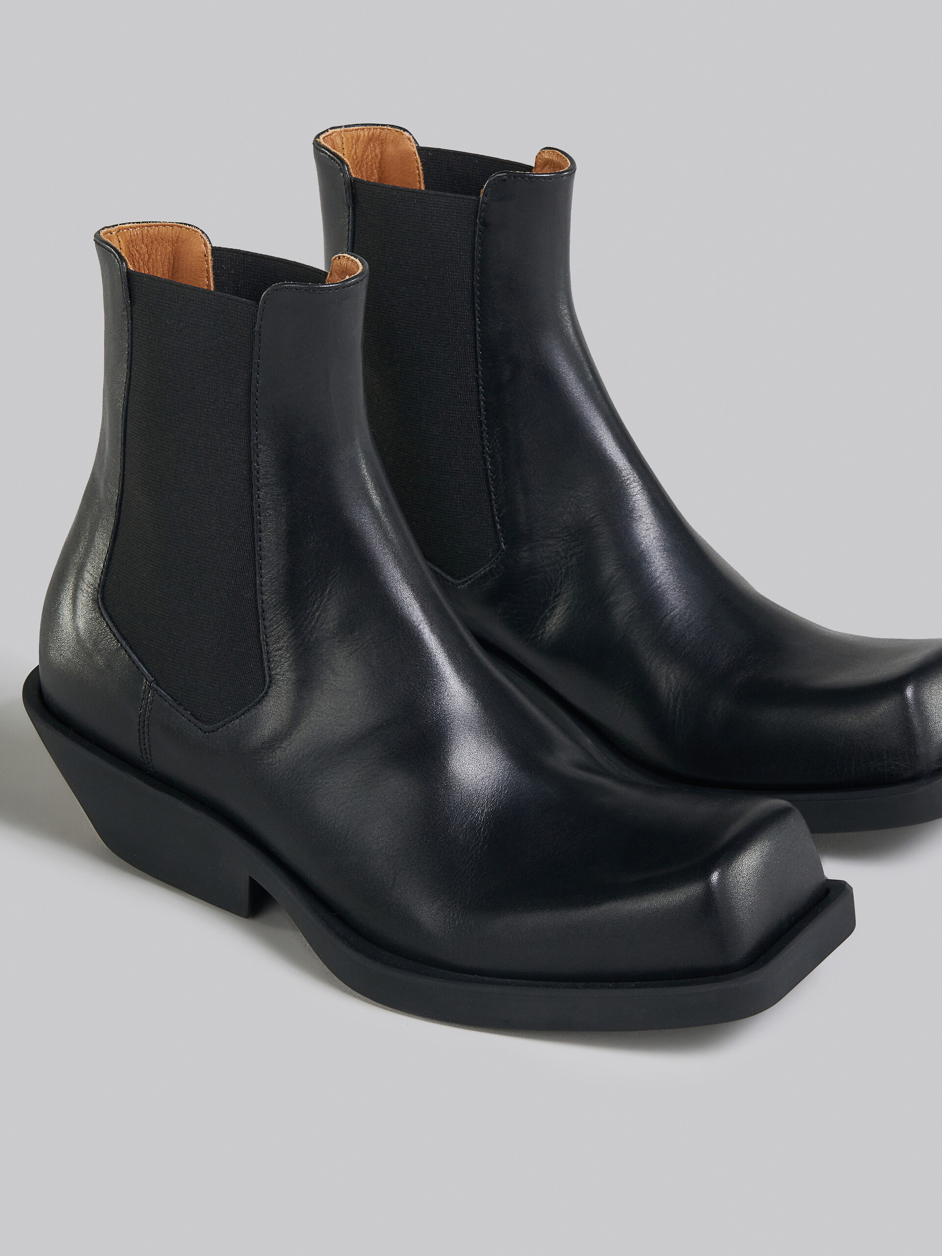 Black leather Chelsea boot - Boots - Image 4
