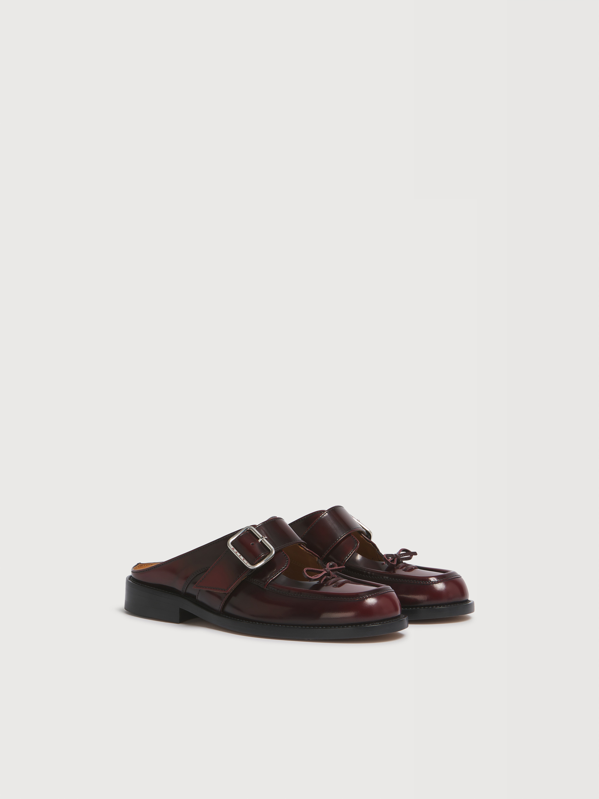 Burgundy leather buckle sabot - Sandals - Image 2
