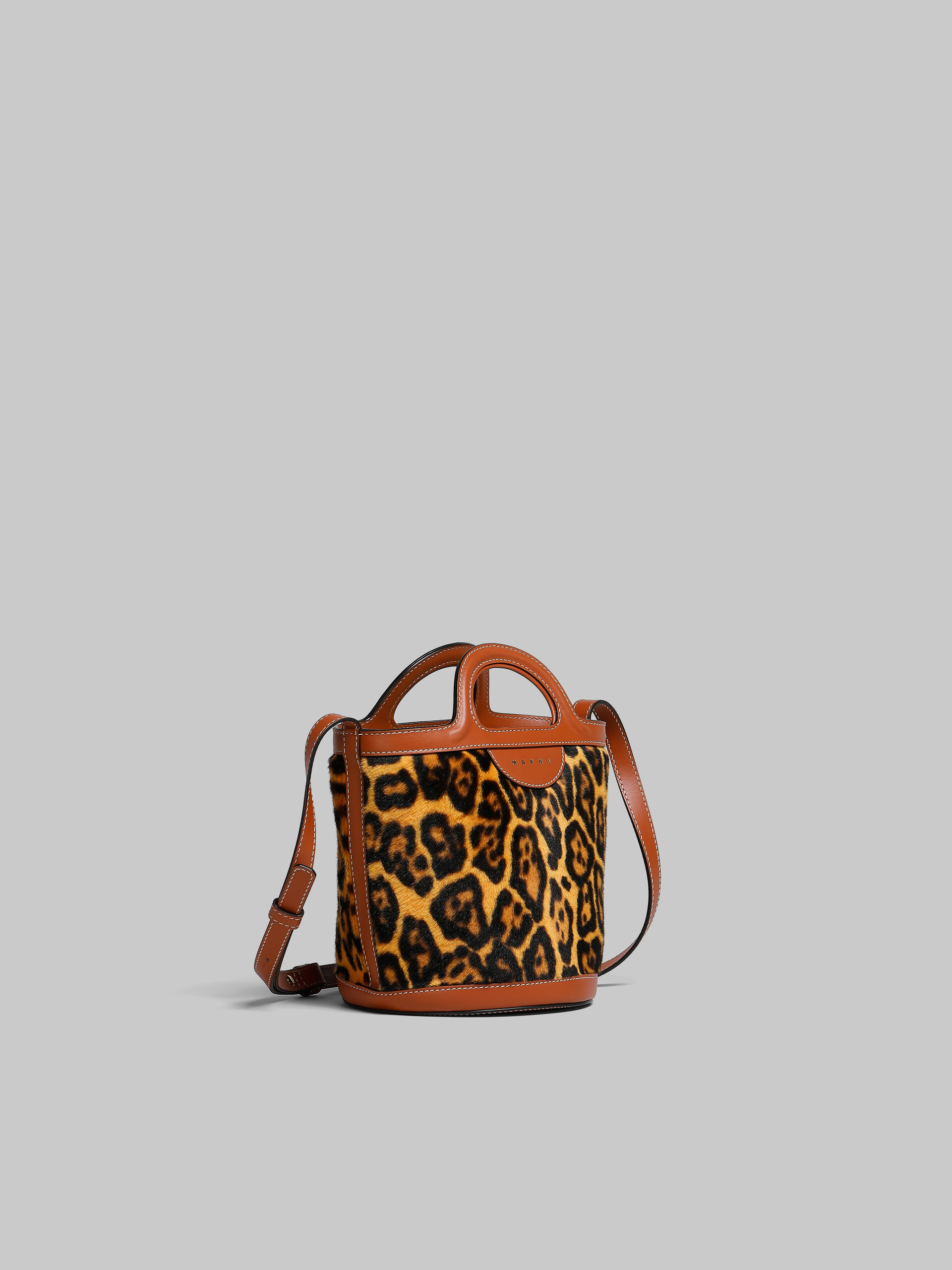 Tropicalia mini bucket bag in leopard-print short-hair shearling - Shoulder Bag - Image 5