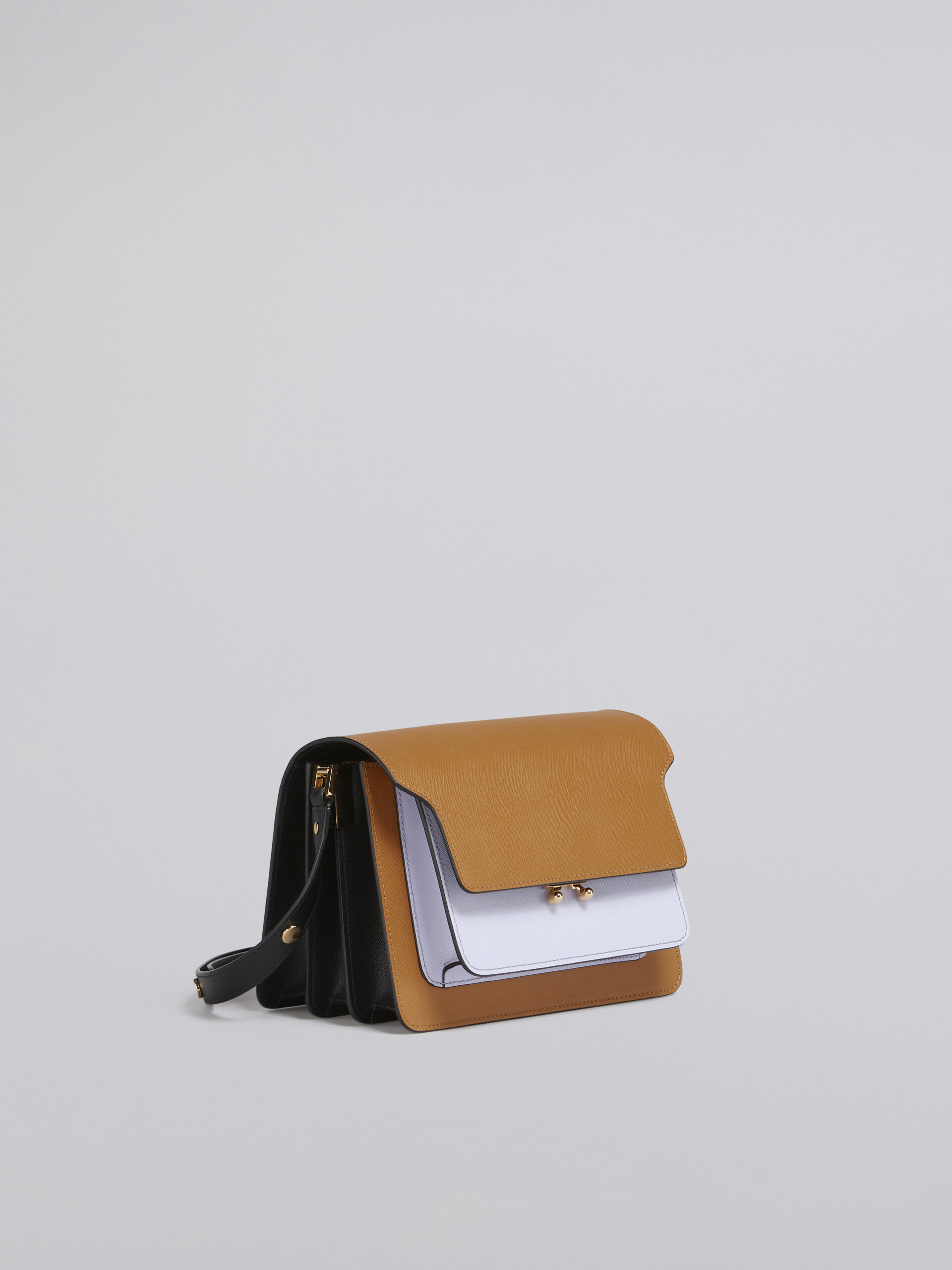 Bolso TRUNK de piel saffiano marrón, lila y negra - Bolsos de hombro - Image 6