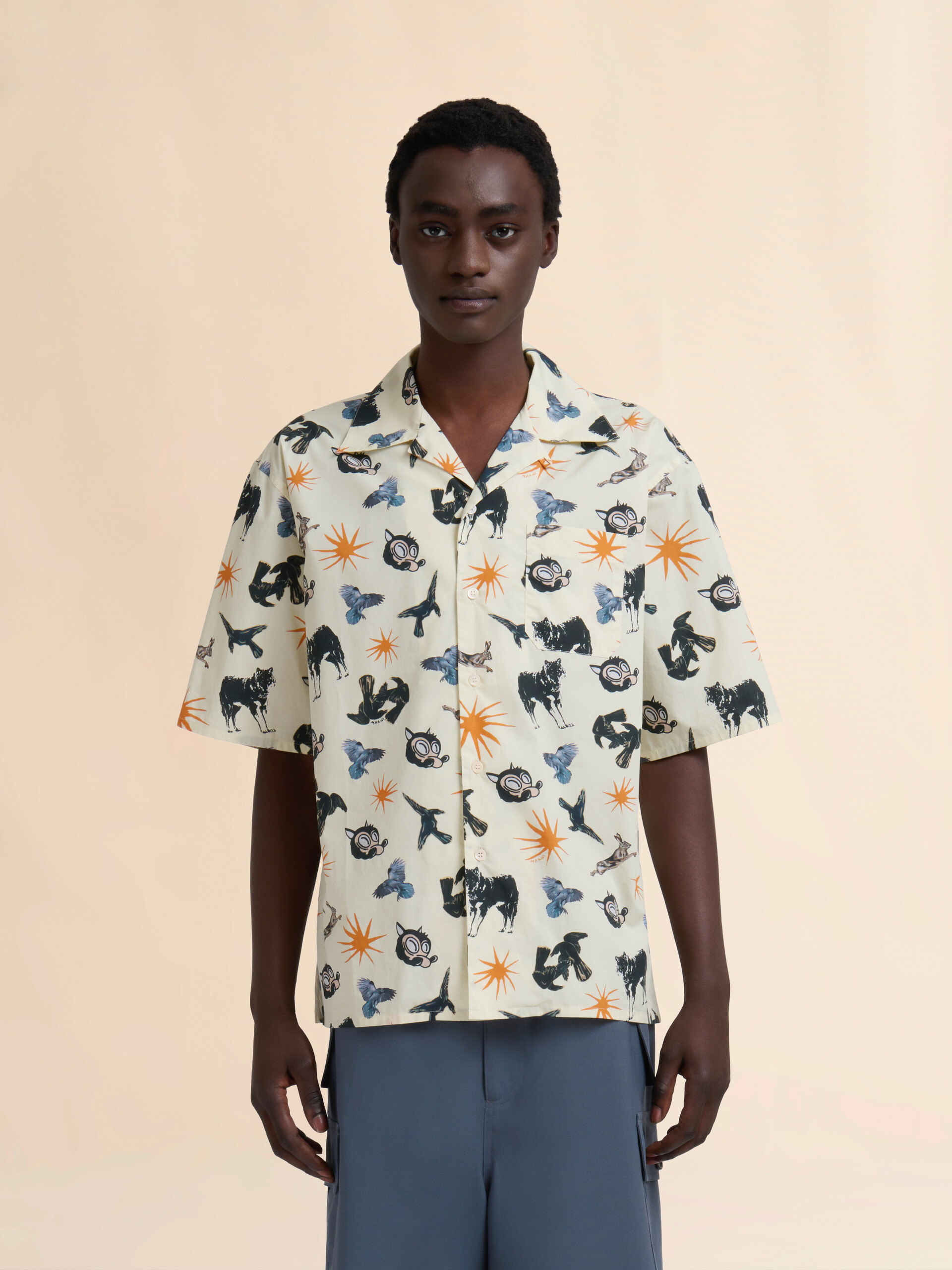 Blue poplin bowling shirt with Wolves, Ravens and Doves print - Shirts - Image 2