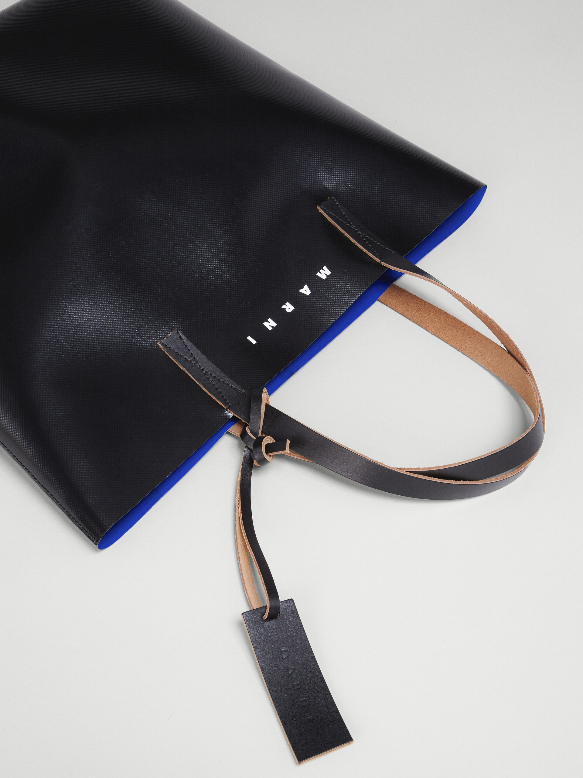Black and blue TRIBECA PVC shopping bag - Shopping Bags - Image 4