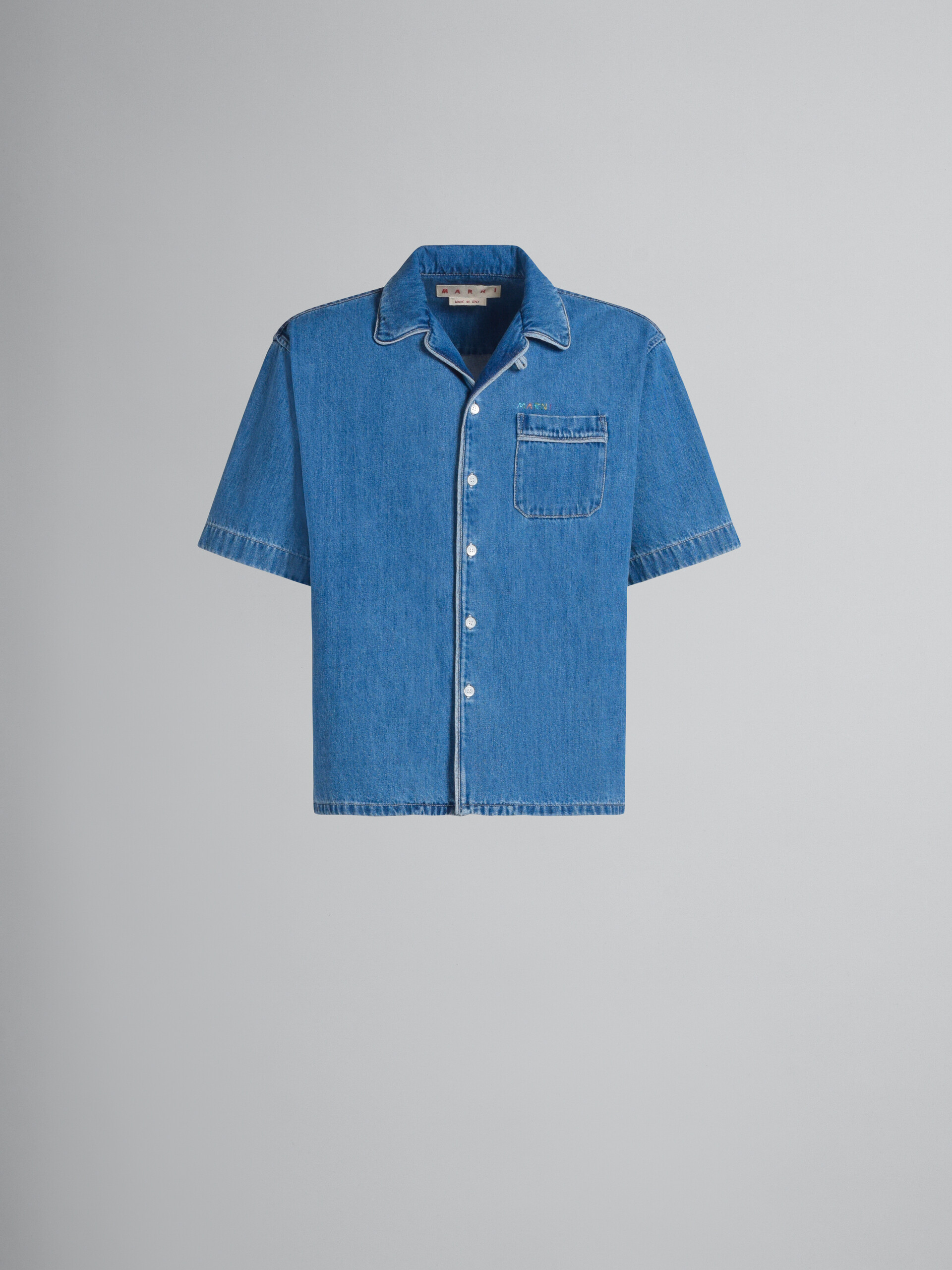 Camisa azul con corte boxy de denim ligero - Camisas - Image 1
