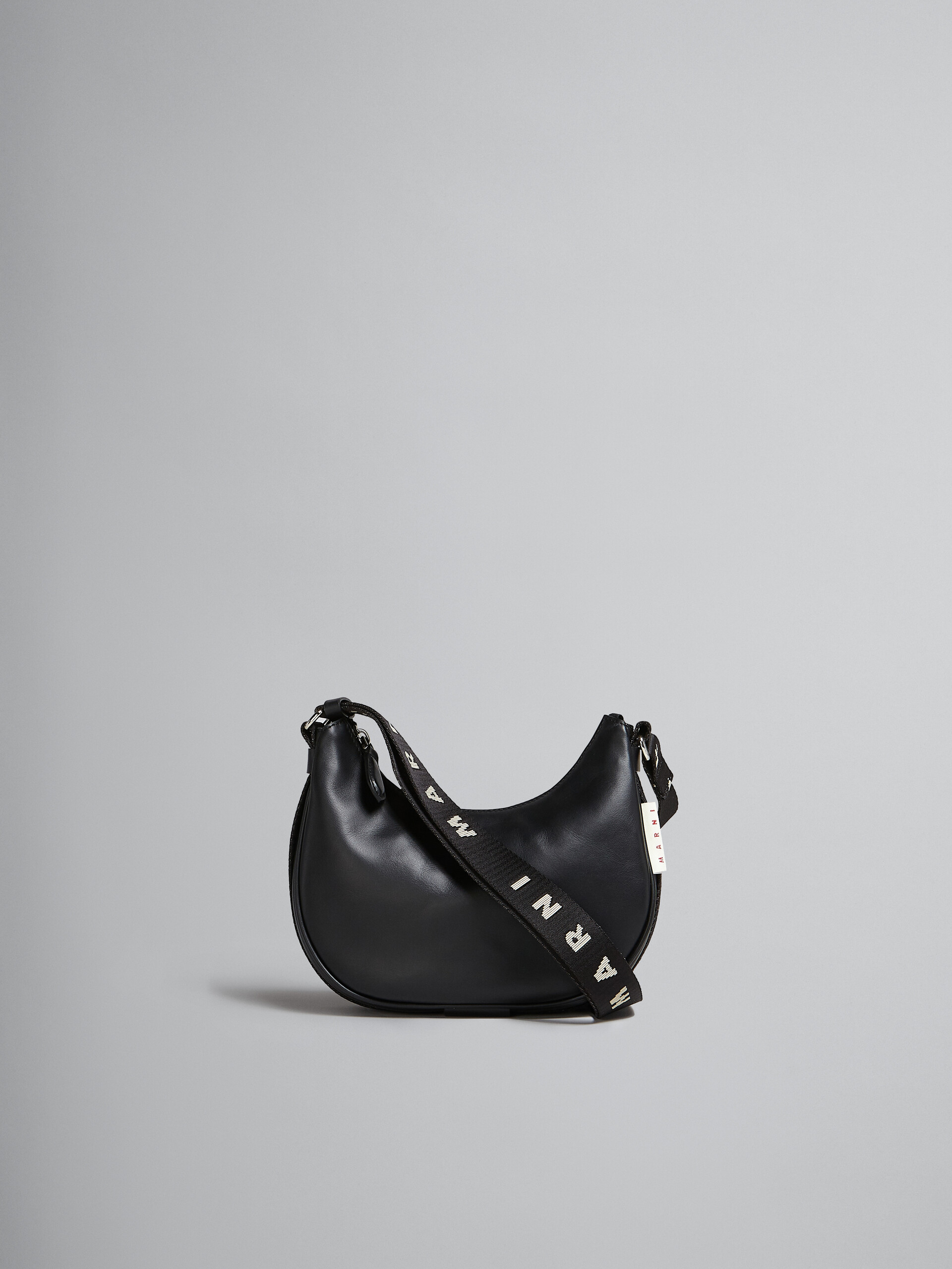 Bey Bag in black leather - Shoulder Bag - Image 1