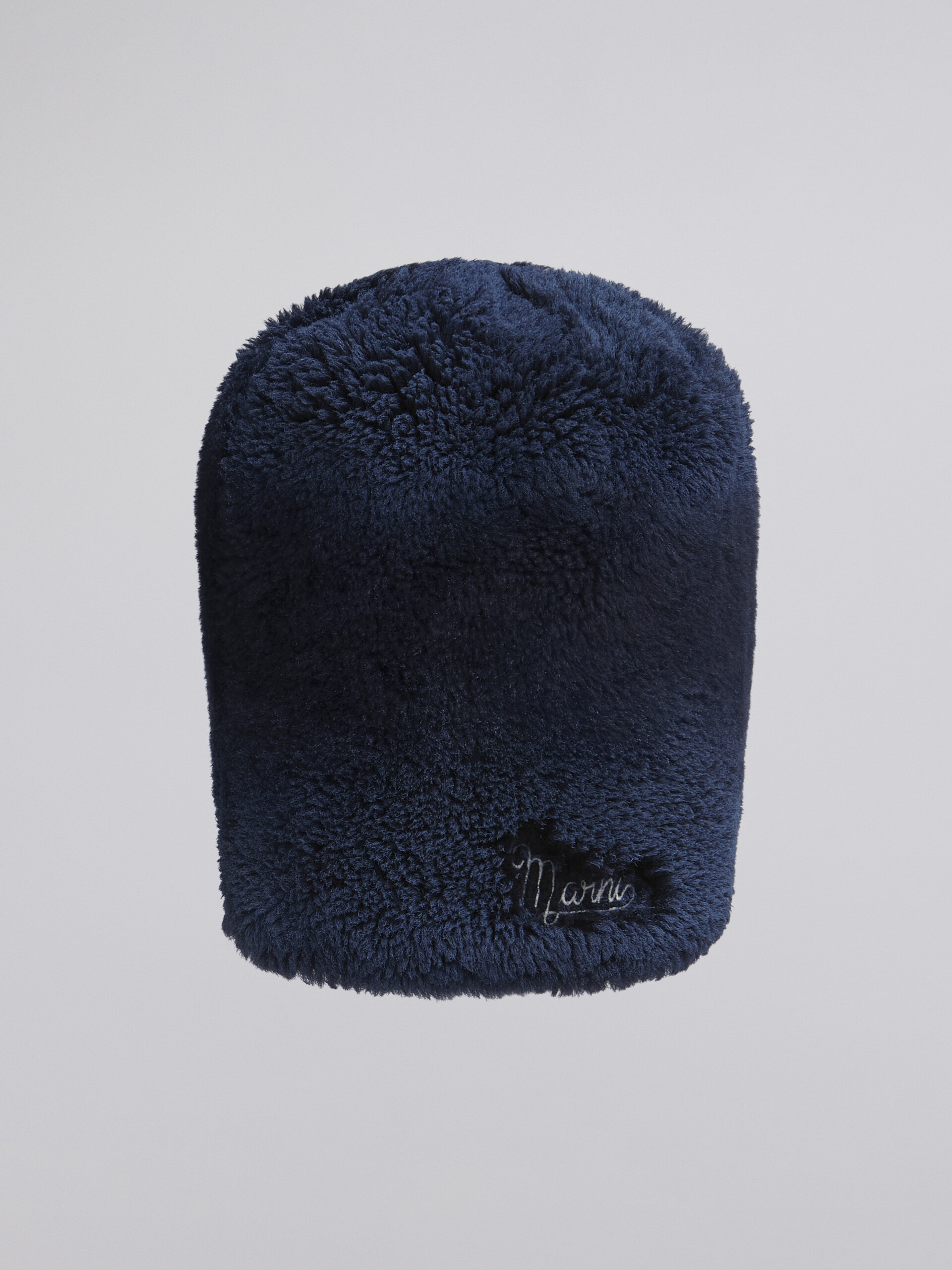 Mütze aus Shearling mit gespritzten, farblich abgestimmten Streifen - Hüte - Image 1