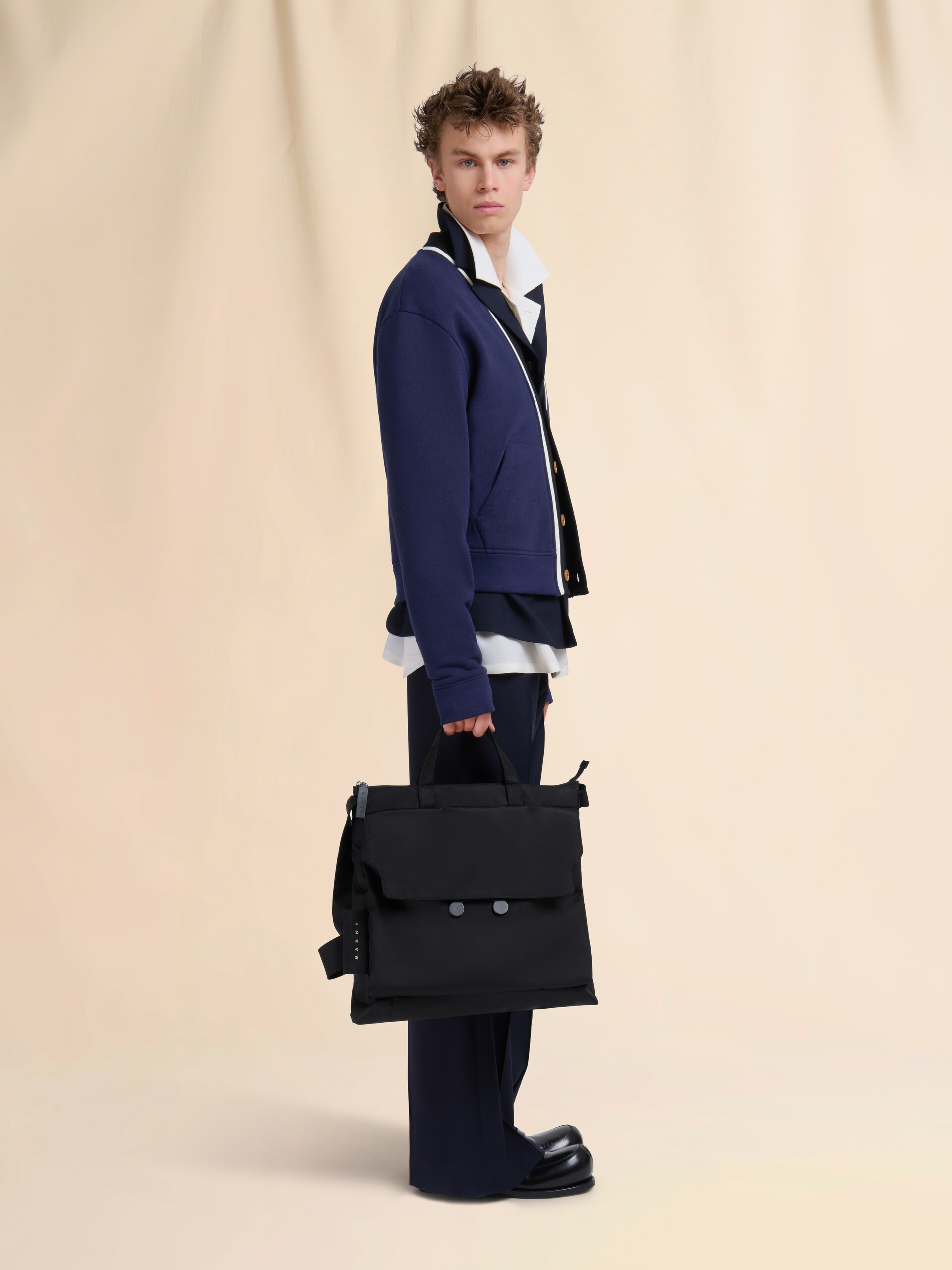 Look 17
