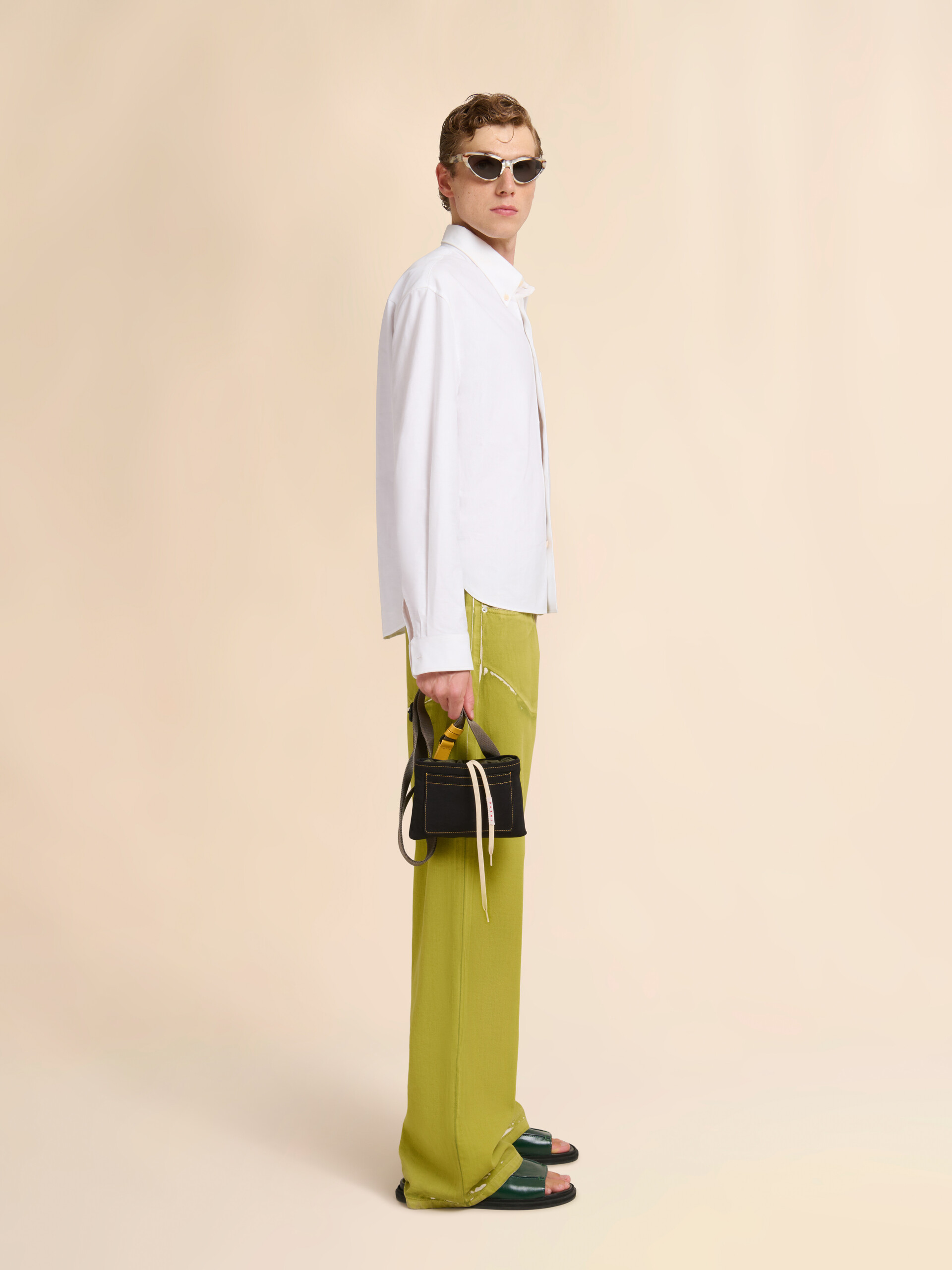 ブラック ユーティリティファブリック製スマホホルダー - ウォレット＆レザー小物 - Image 2