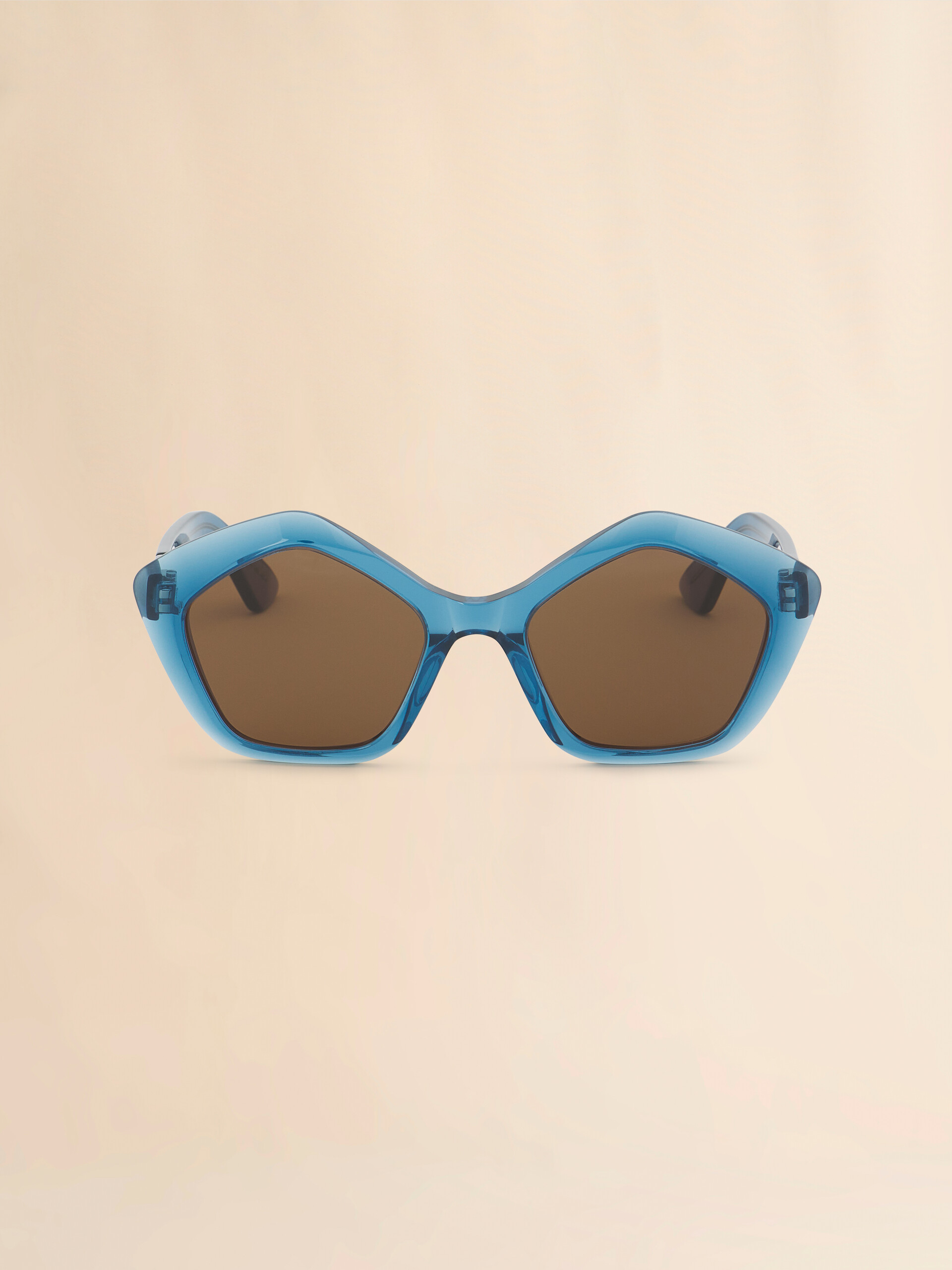 BLU.