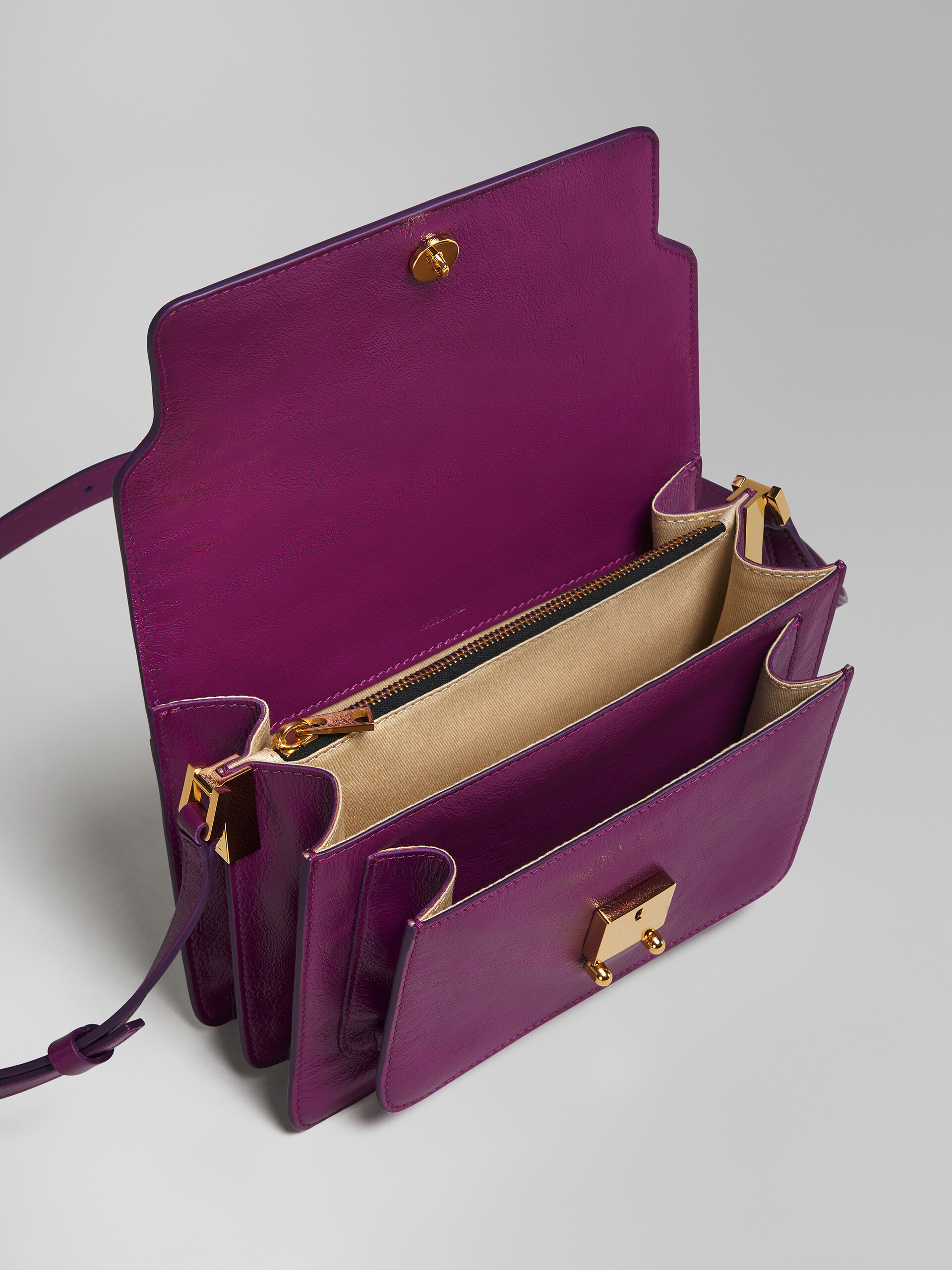 TRUNK SOFT medium bag in purple leather - Shoulder Bags - Image 3