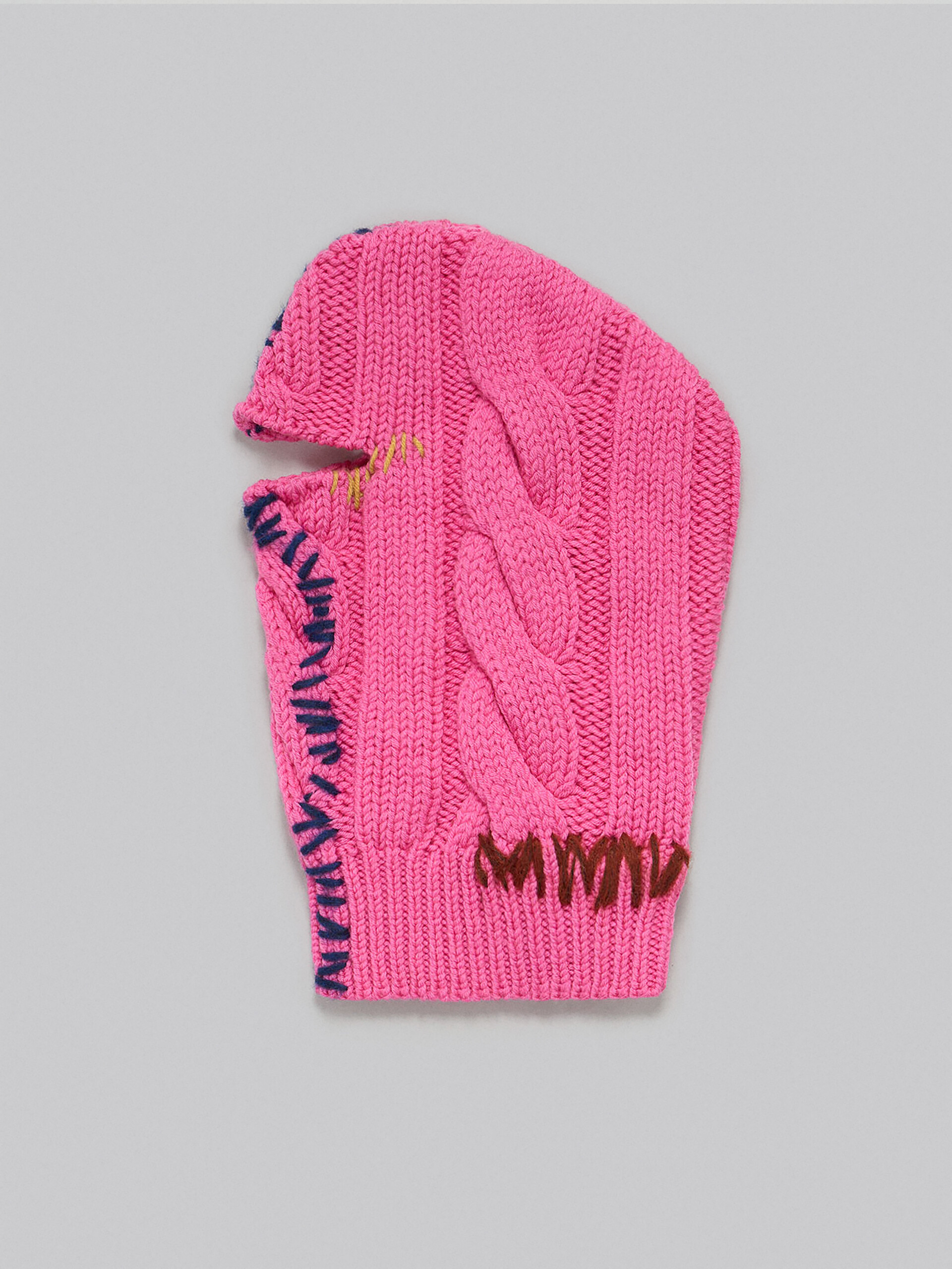 Cagoule en laine fuchsia avec rapiéçage contrastant - Autres accessoires - Image 2