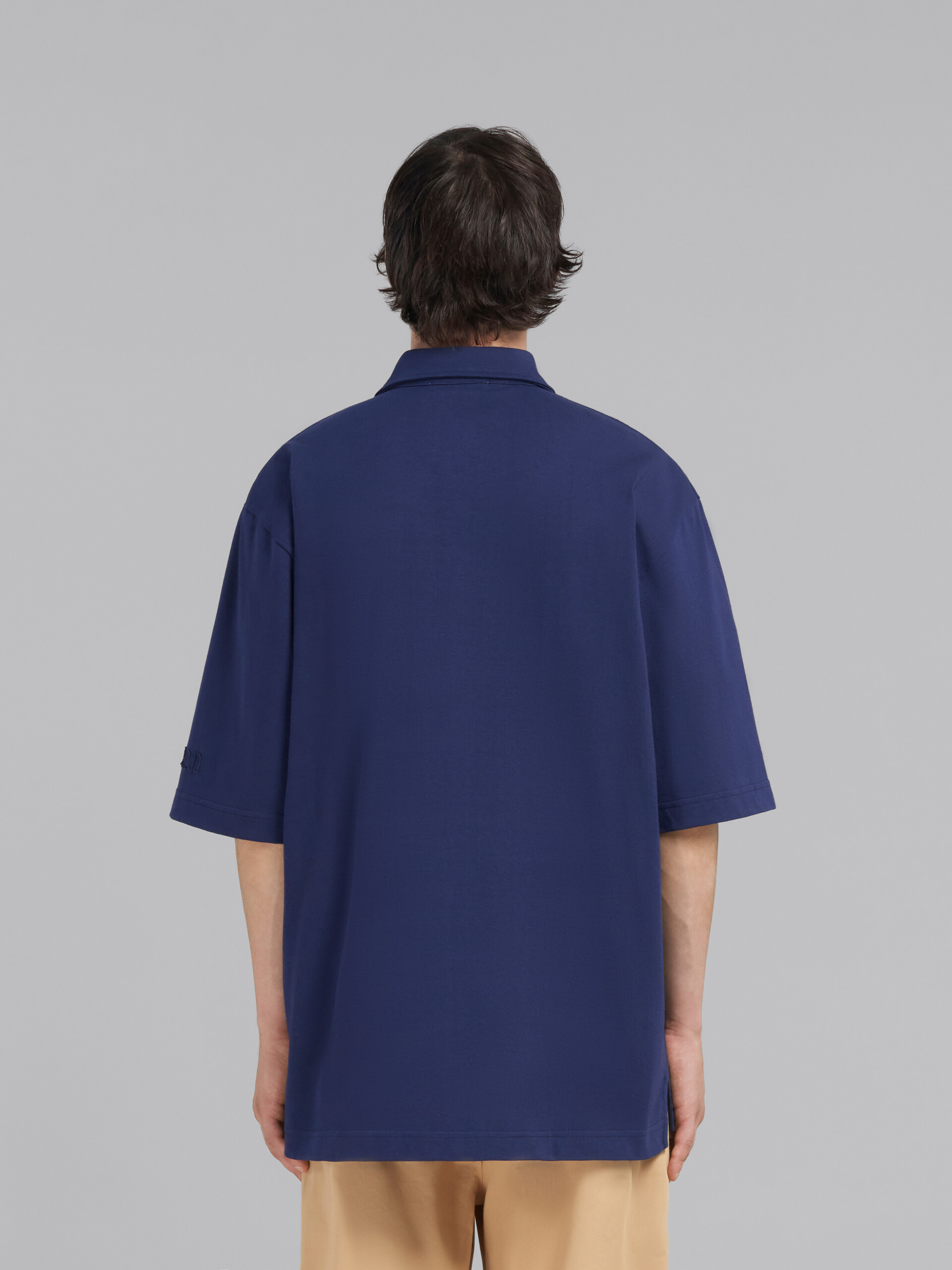 Blaues Oversize-Polohemd aus Bio-Baumwolle mit Marni-Aufnähern - Polohemden - Image 3
