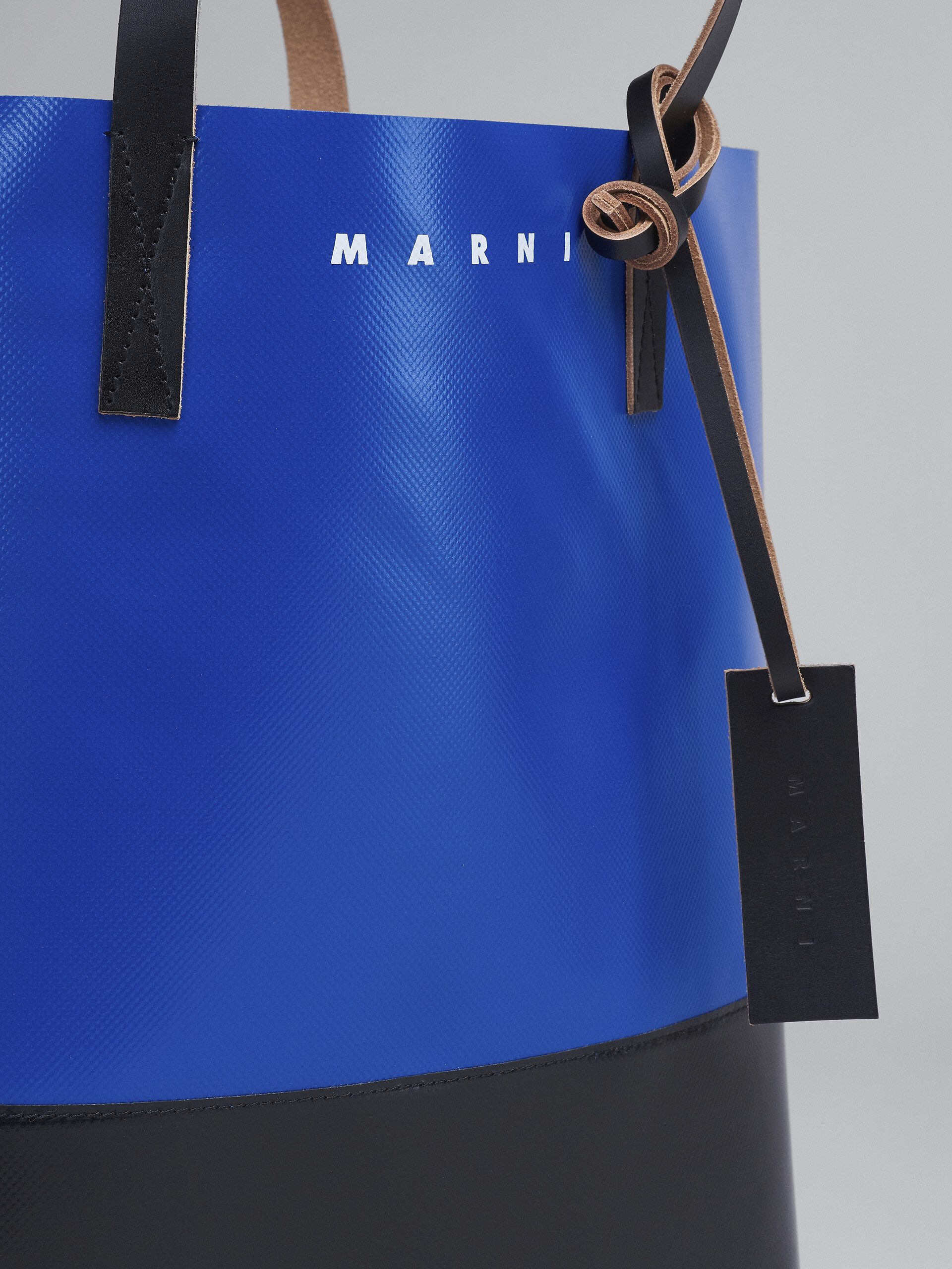 Tribeca shopping bag in blue and black - Shopping Bags - Image 5